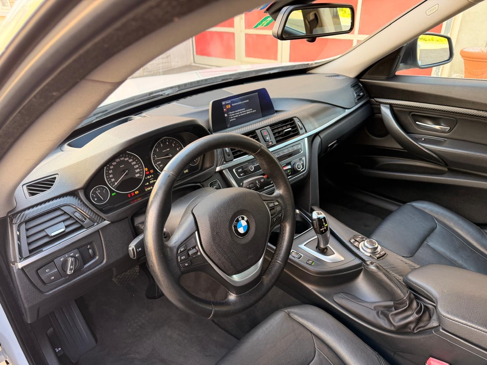 BMW 328i GT xDrive Steptronic-image-10