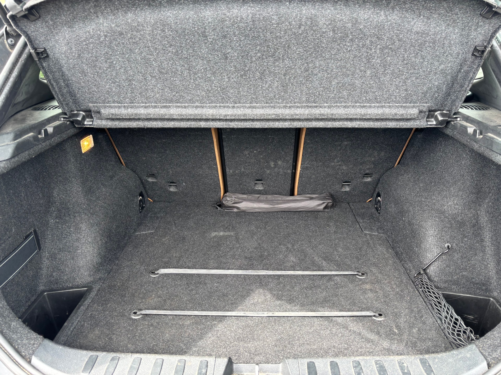 BMW X1 xDrive 20i Steptronic-image-14