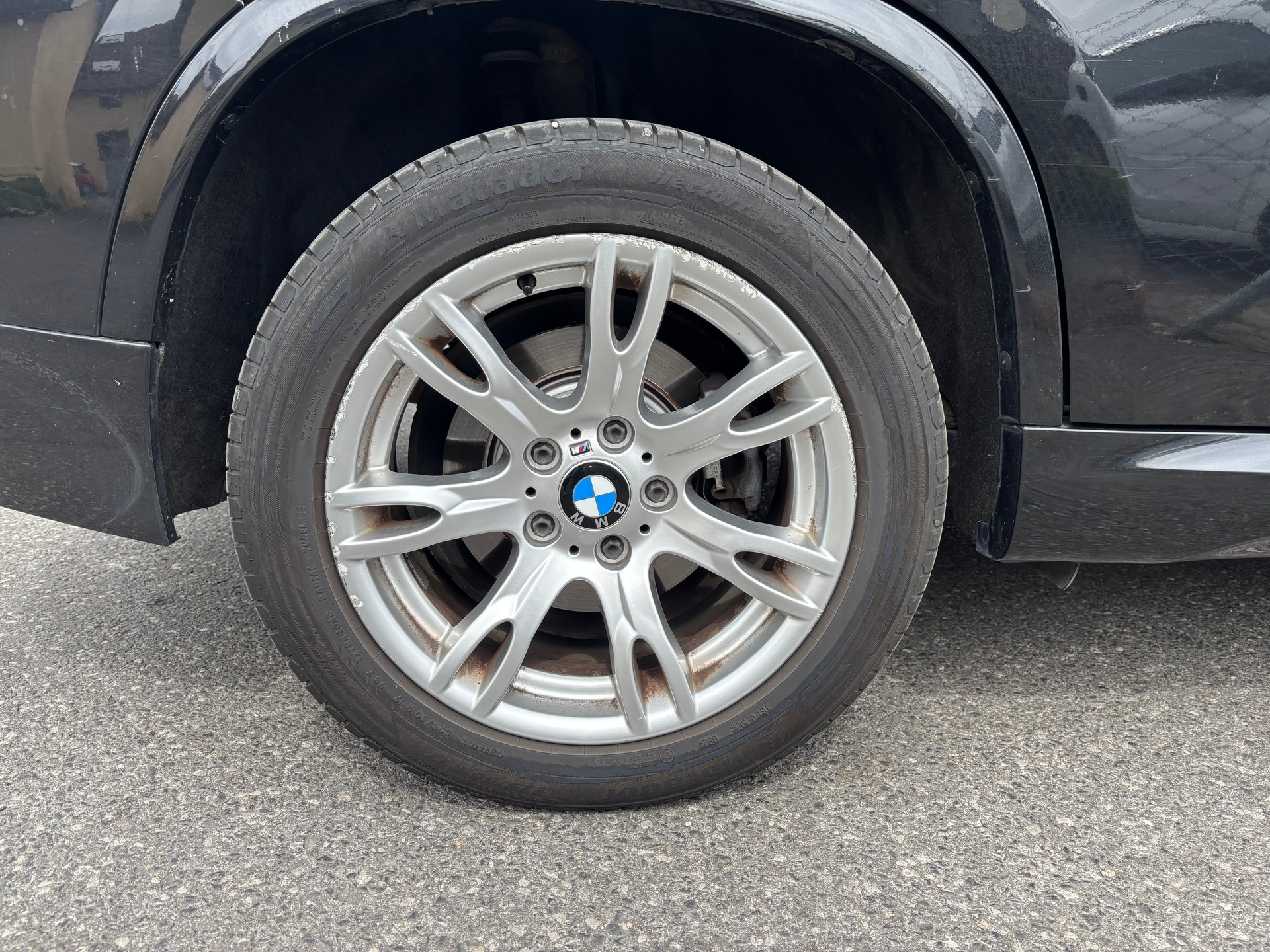 BMW X1 xDrive 20i Steptronic-image-15