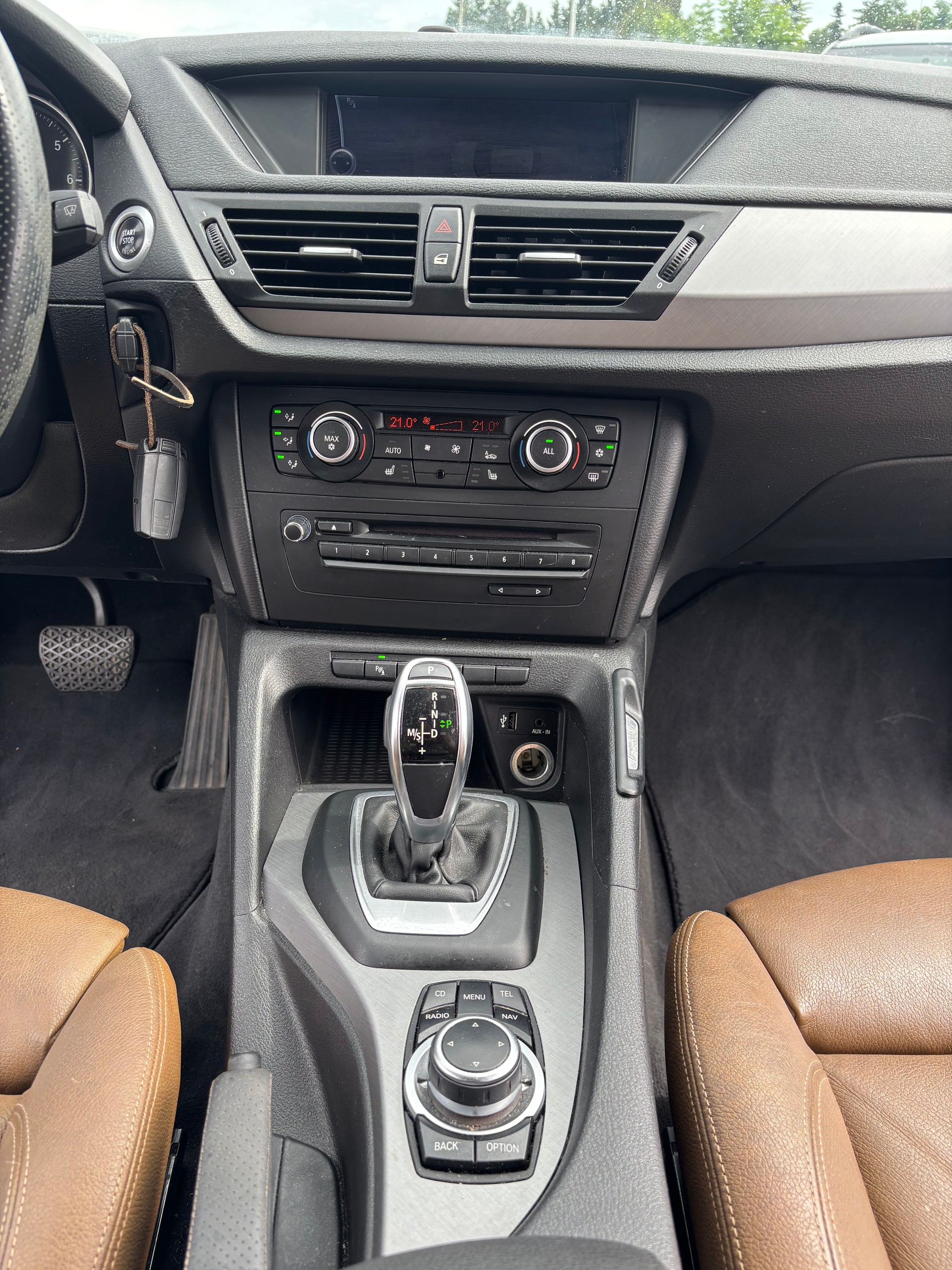 BMW X1 xDrive 20i Steptronic-image-7
