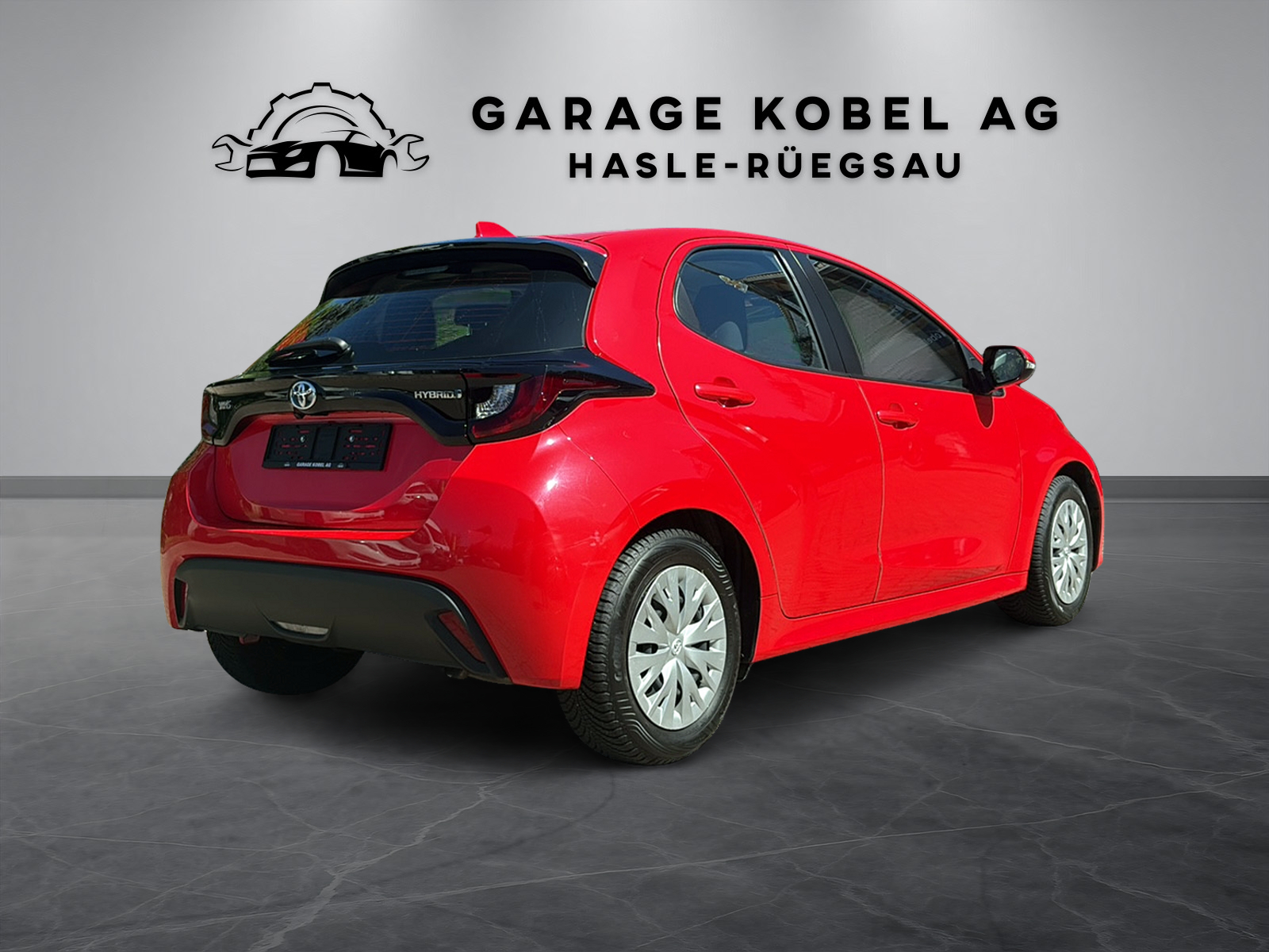 TOYOTA Yaris 1.5 Comfort e-CVT-showroom-element-2