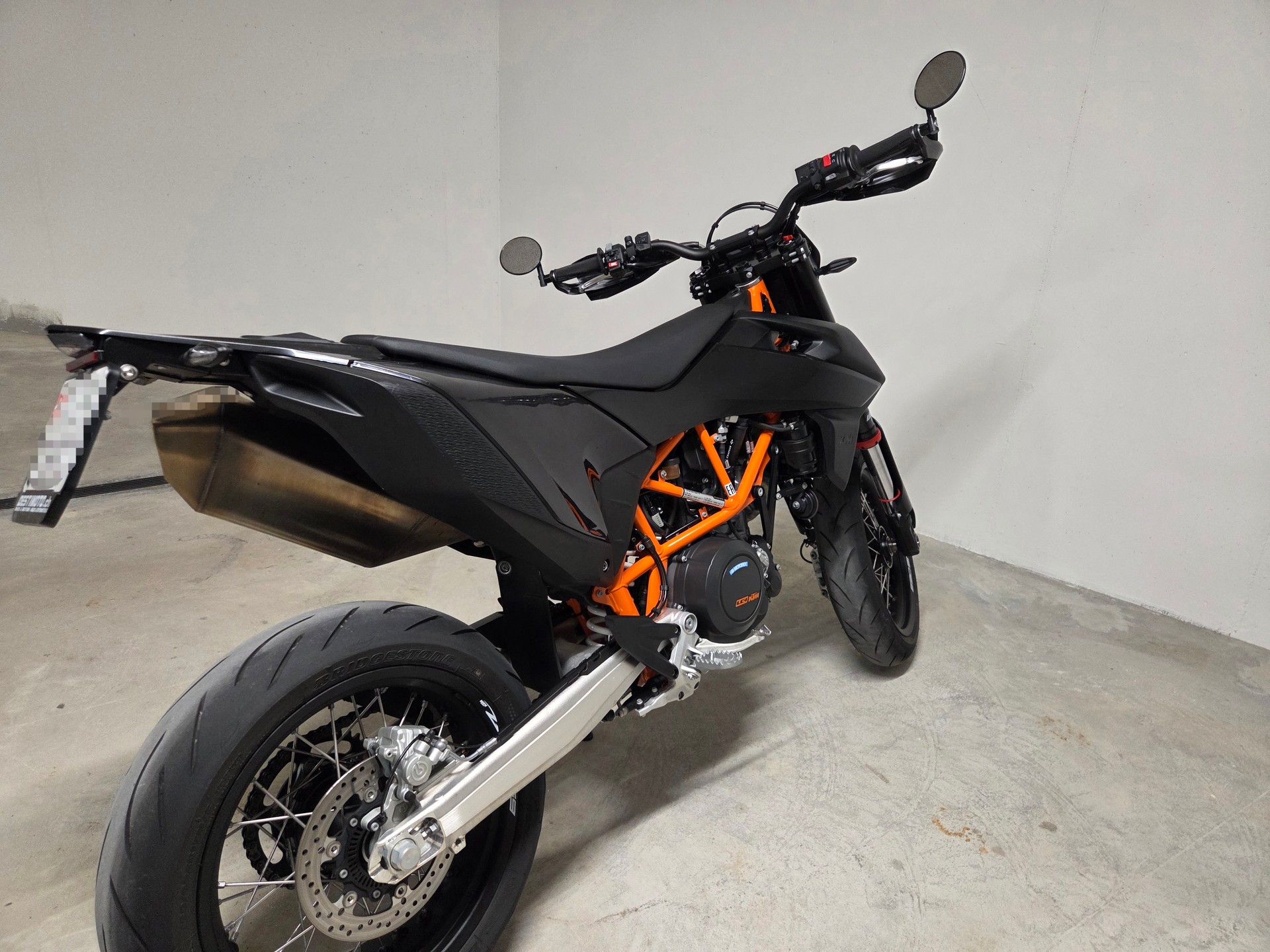 KTM 690 SMC R-image-6