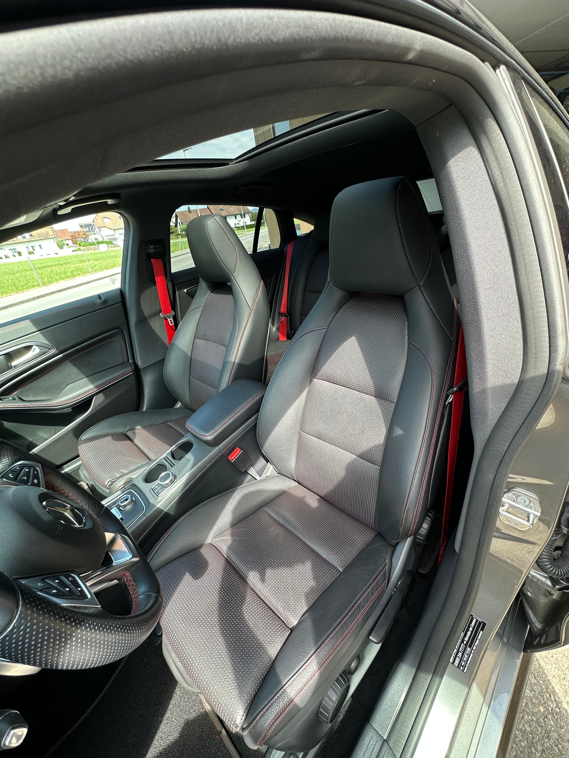 MERCEDES-BENZ CLA 45 AMG 4matic+-image-11