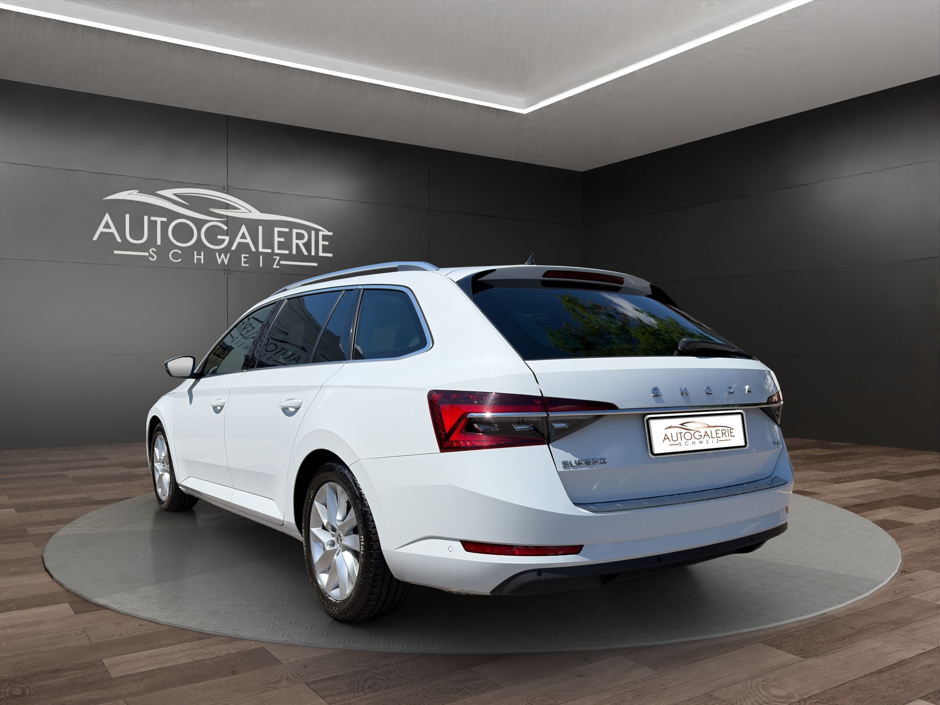 SKODA Superb Combi 2.0 TDi Style 4x4 DSG | CH Fahrzeug | mySkoda Pack | Kessy | Belüftete Sitz | DAB+ | Navi Columbus 9.2" |-showroom-element-2
