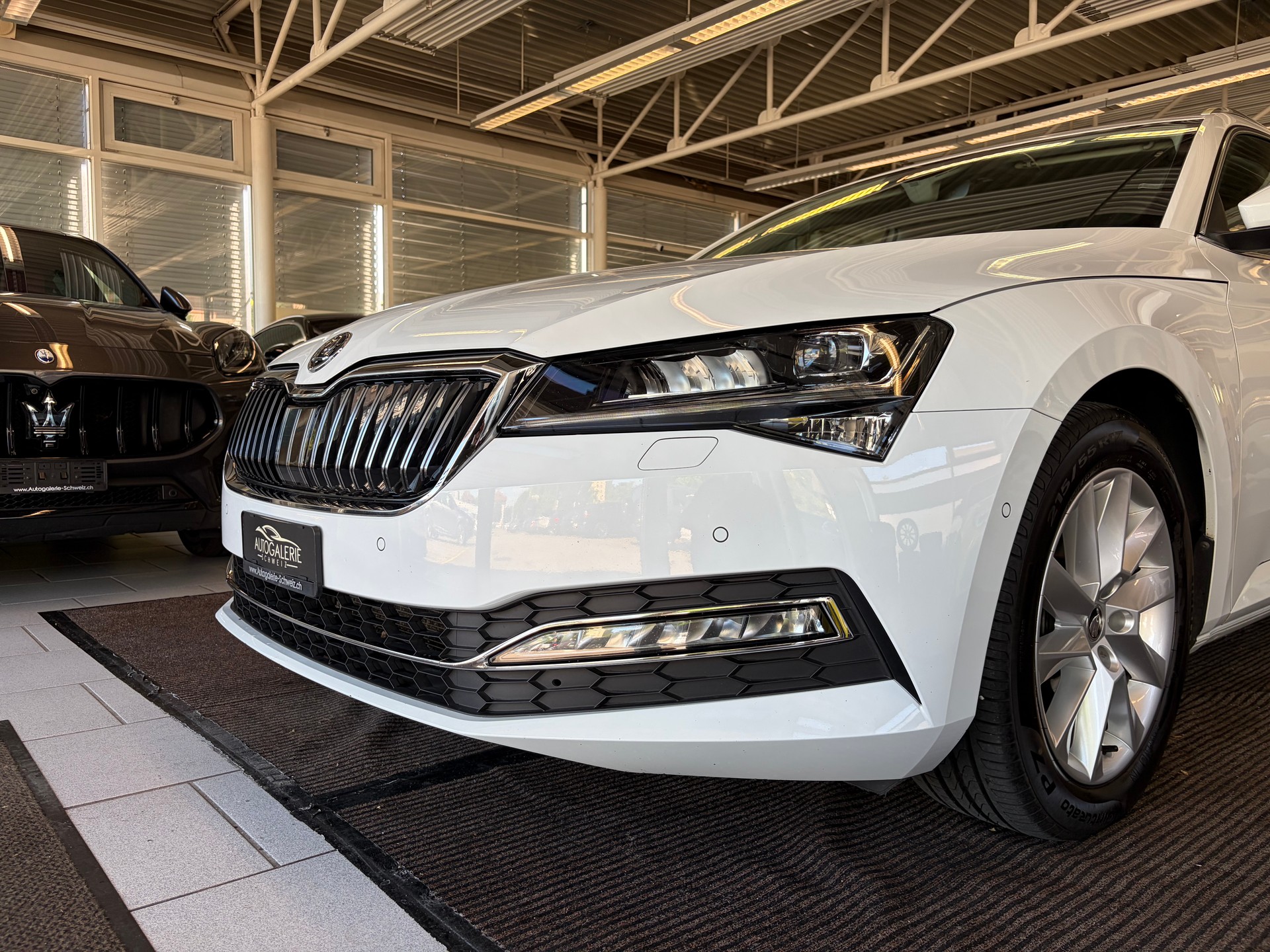 SKODA Superb Combi 2.0 TDi Style 4x4 DSG | CH Fahrzeug | mySkoda Pack | Kessy | Belüftete Sitz | DAB+ | Navi Columbus 9.2" |-image-34