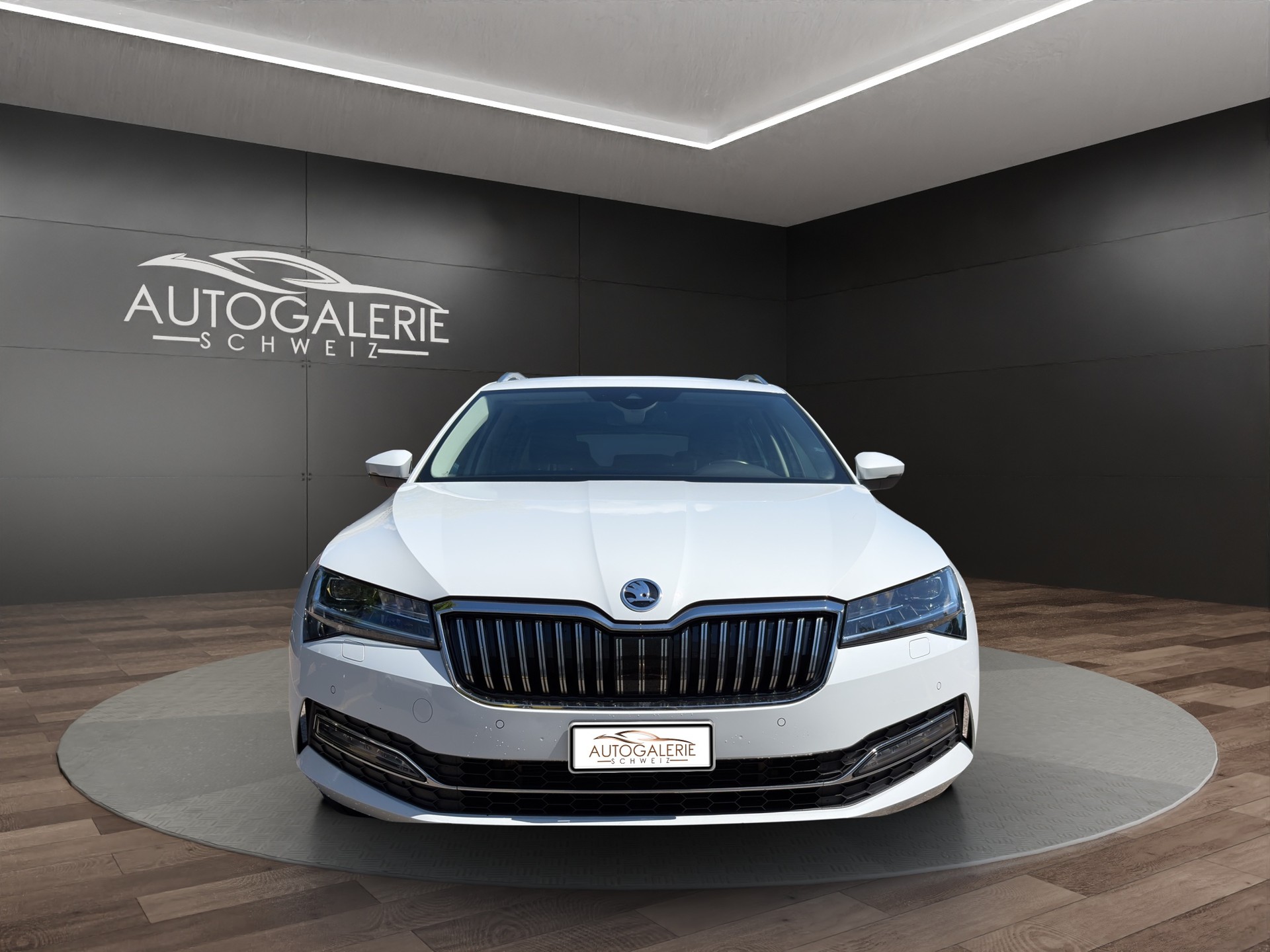 SKODA Superb Combi 2.0 TDi Style 4x4 DSG | CH Fahrzeug | mySkoda Pack | Kessy | Belüftete Sitz | DAB+ | Navi Columbus 9.2" |-image-7