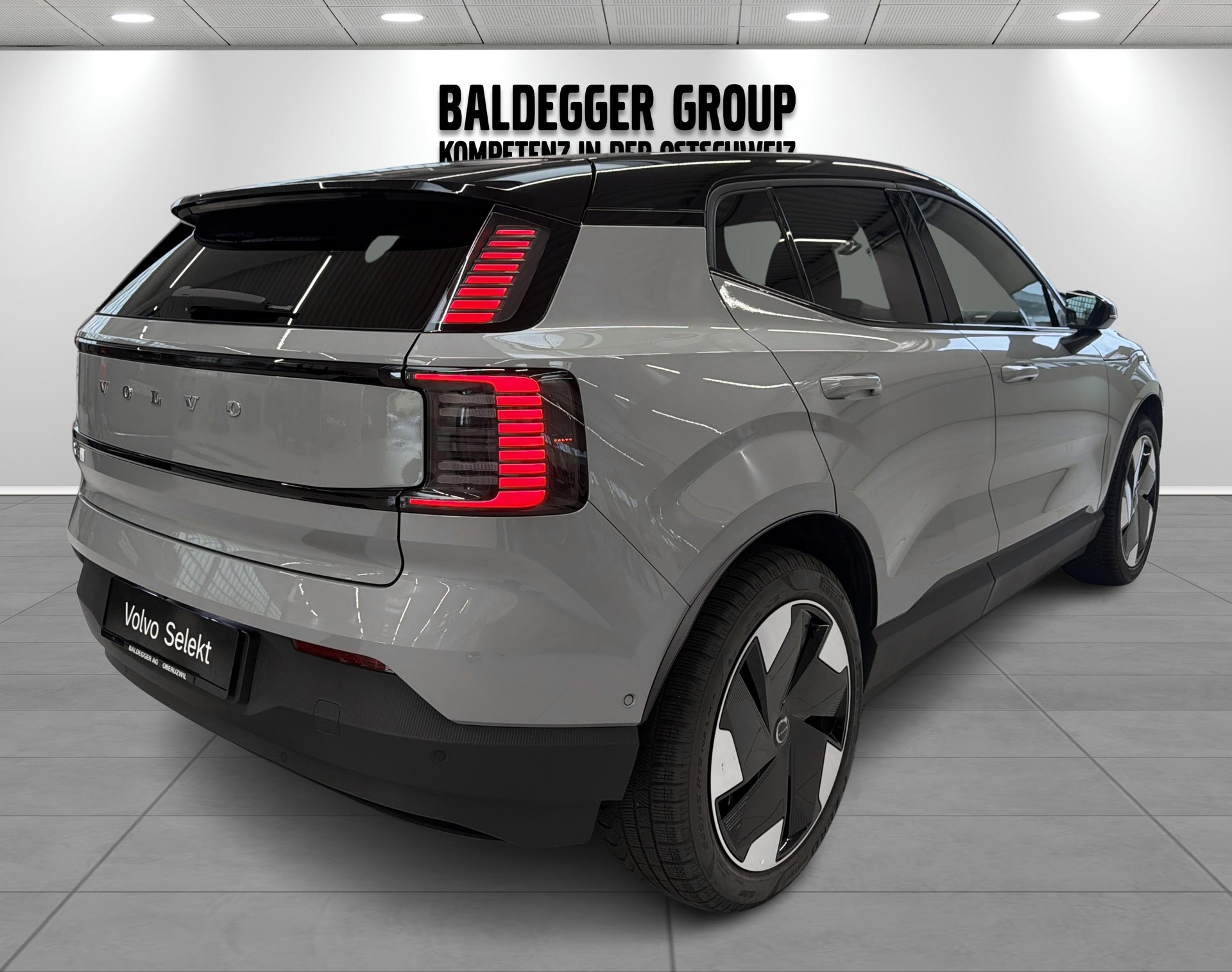 VOLVO EX 30 E60 Twin Ultra Performanc-showroom-element-2
