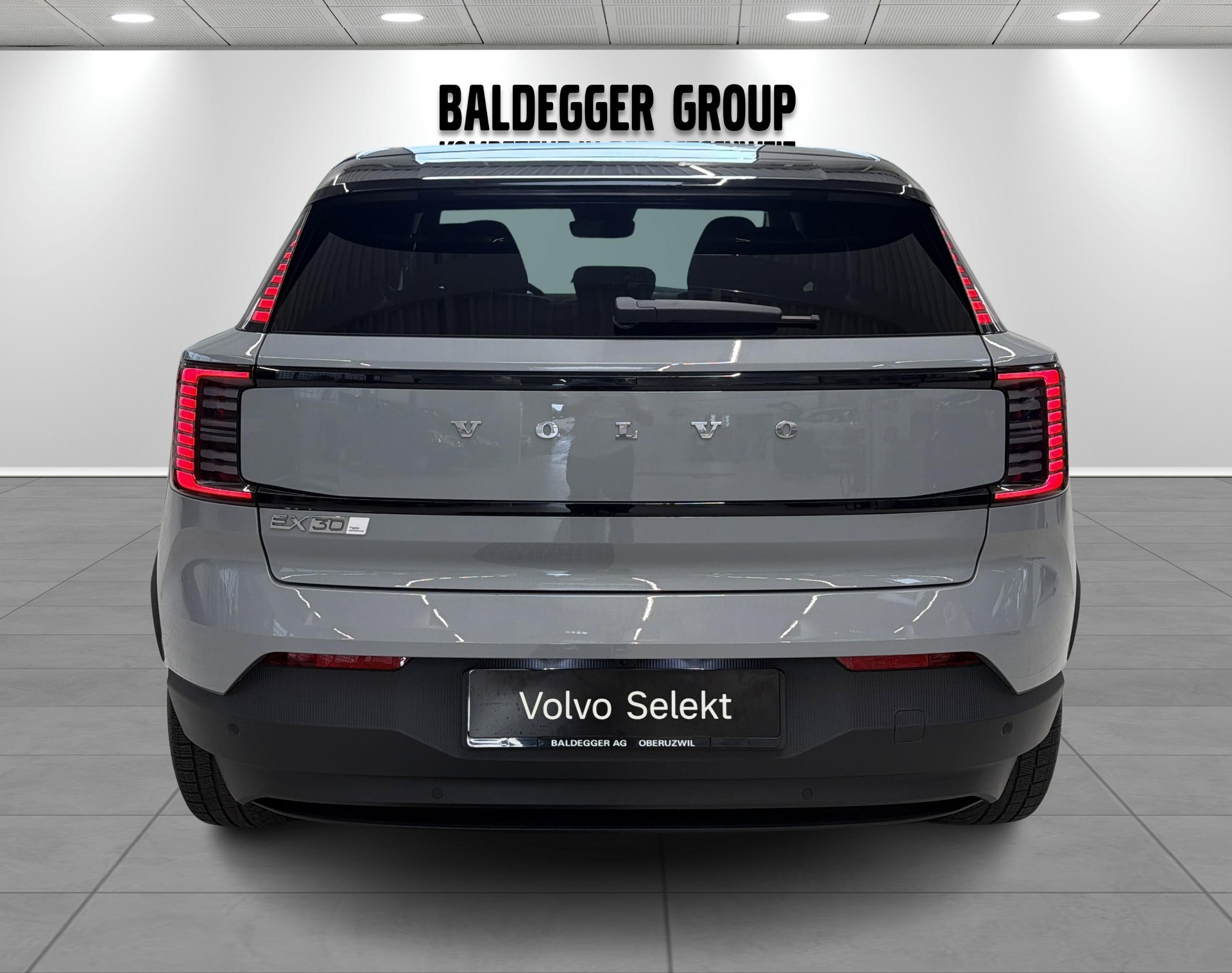 VOLVO EX 30 E60 Twin Ultra Performanc-image-4
