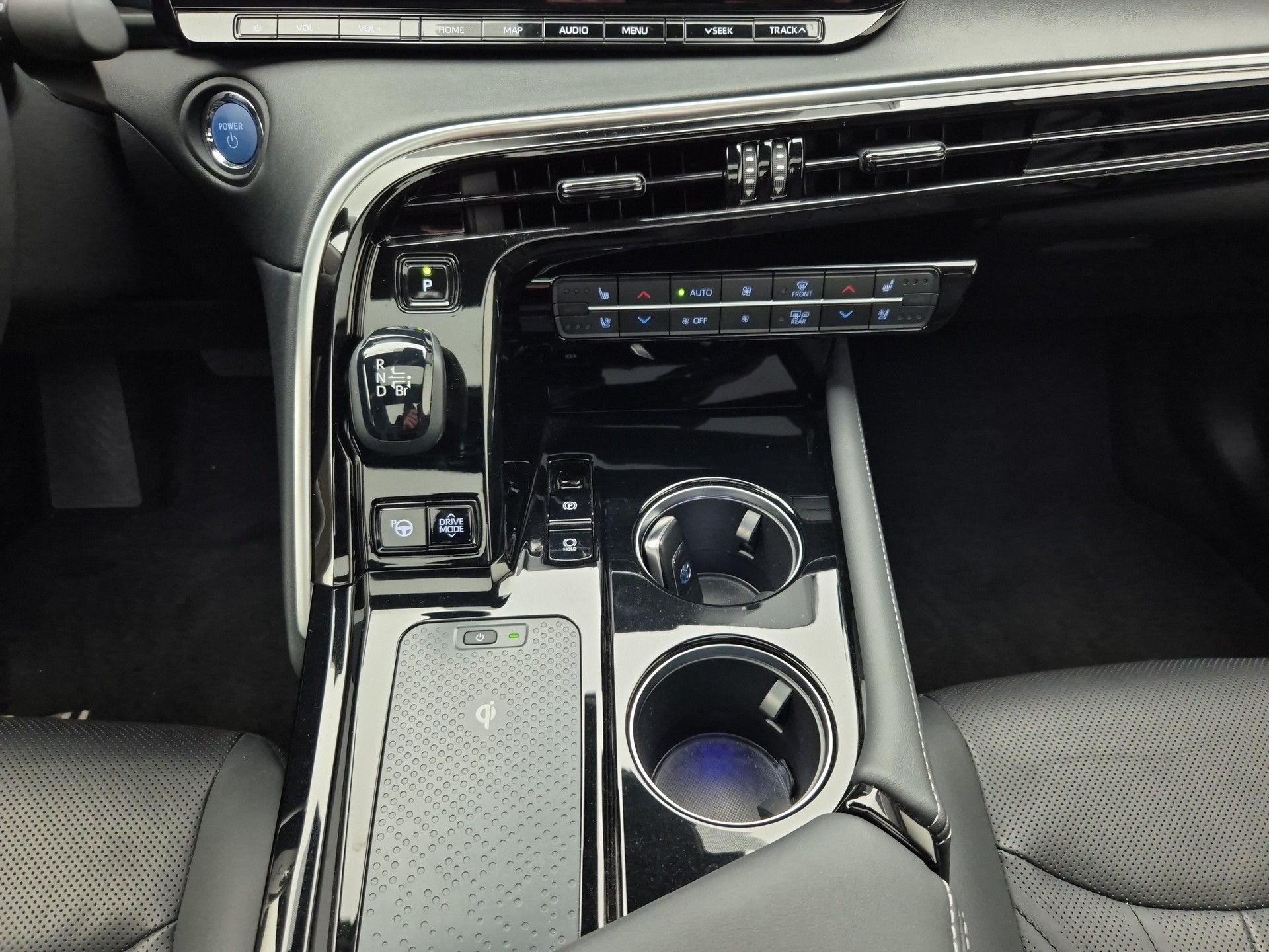 TOYOTA Mirai Fuel Cell Platinum-image-14