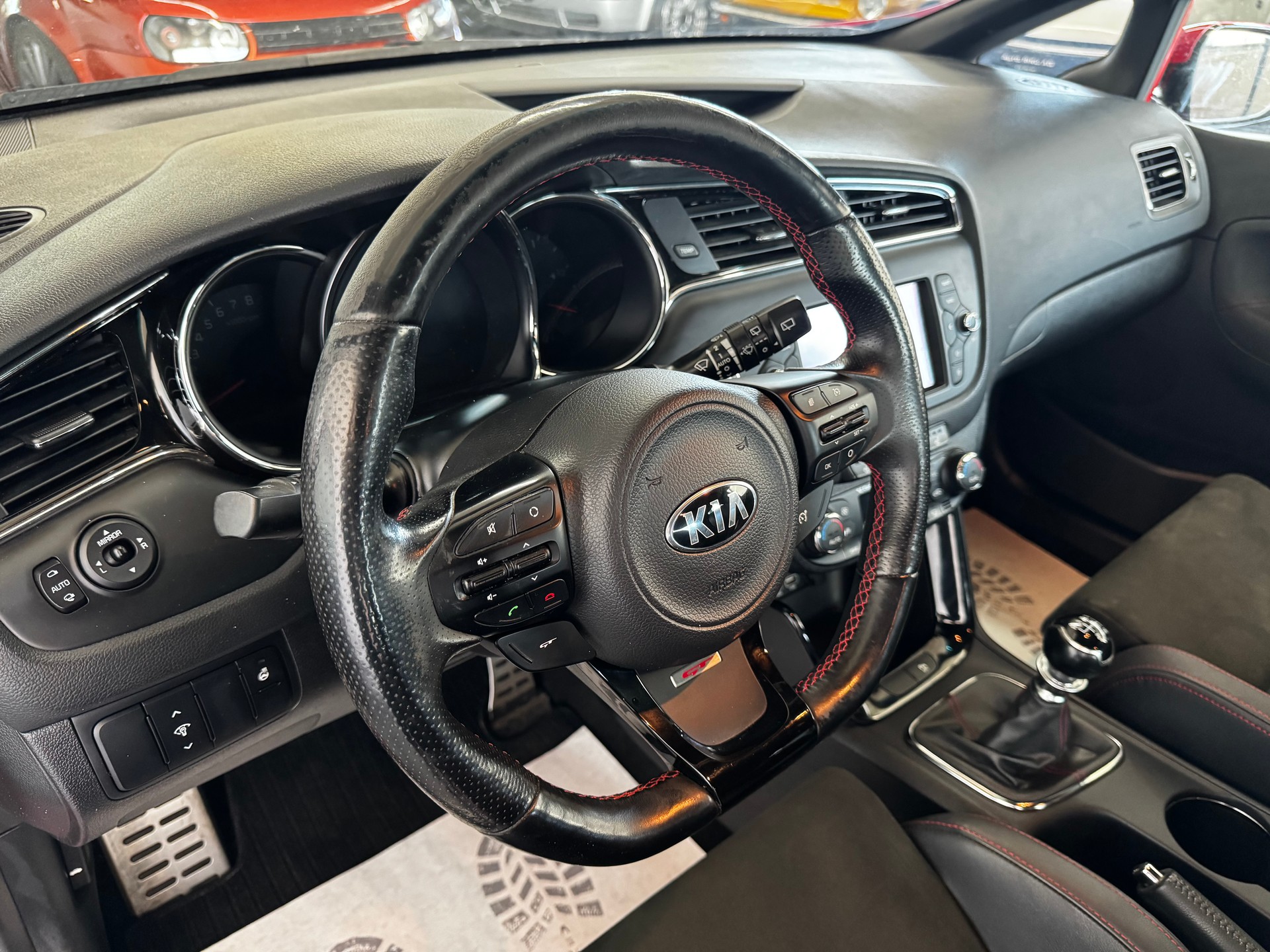 KIA Pro_Cee'd 1.6 GDi Turbo GT-image-11