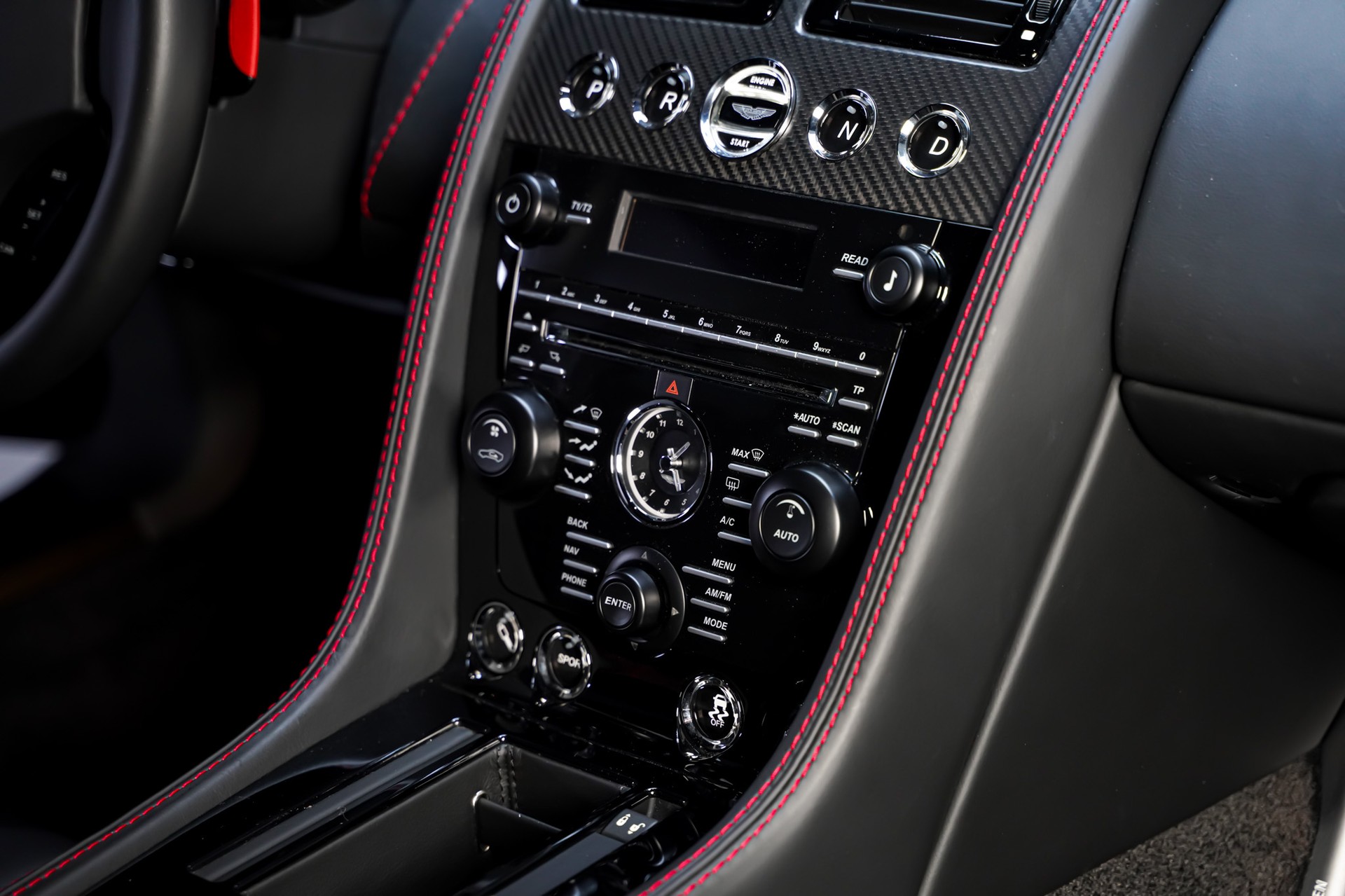 ASTON MARTIN DB9 Volante Carbon Black Touchtronic 2-image-21