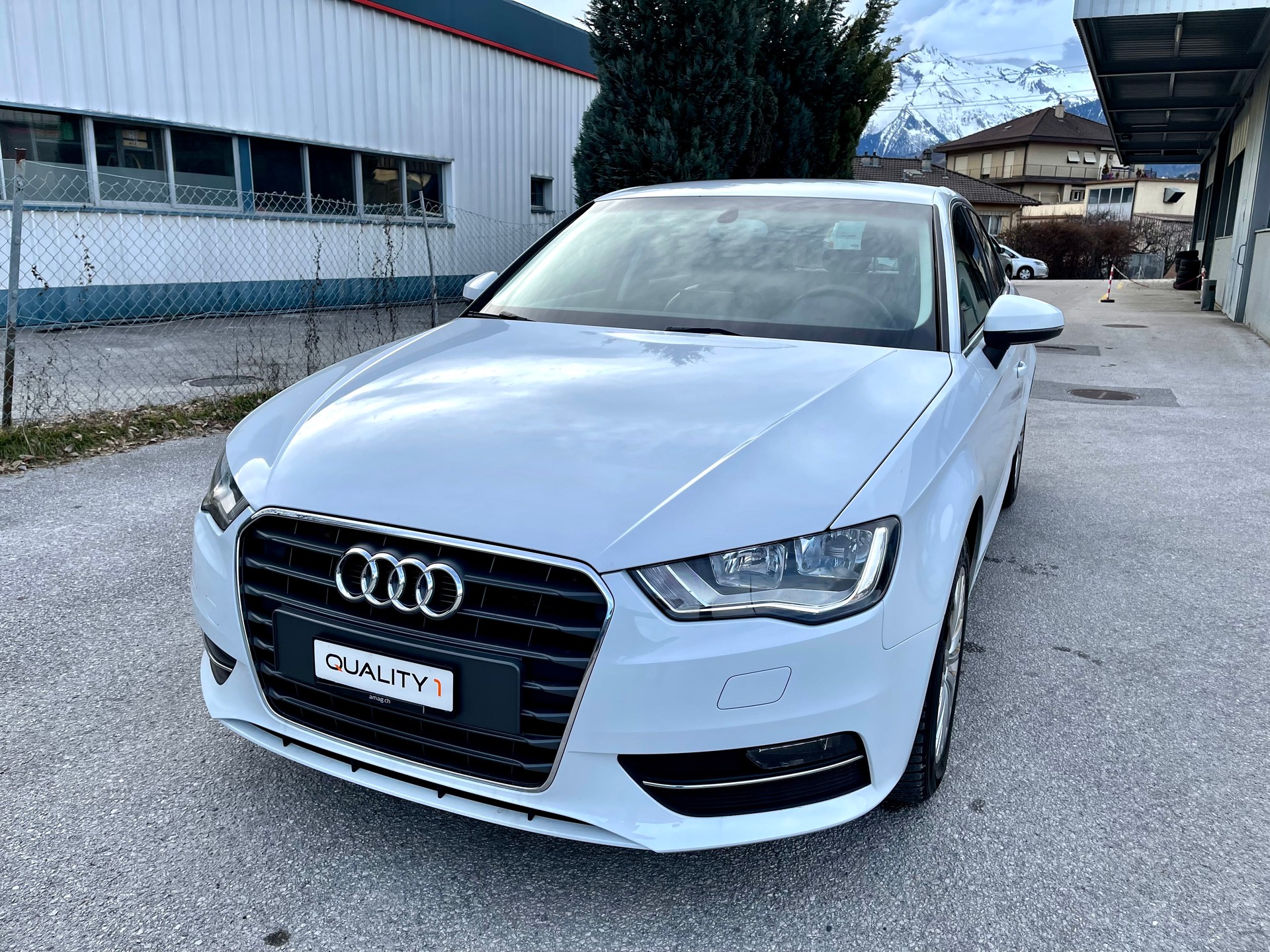 AUDI A3 Sportback 1.8 TFSI Ambiente S-tronic-image-6