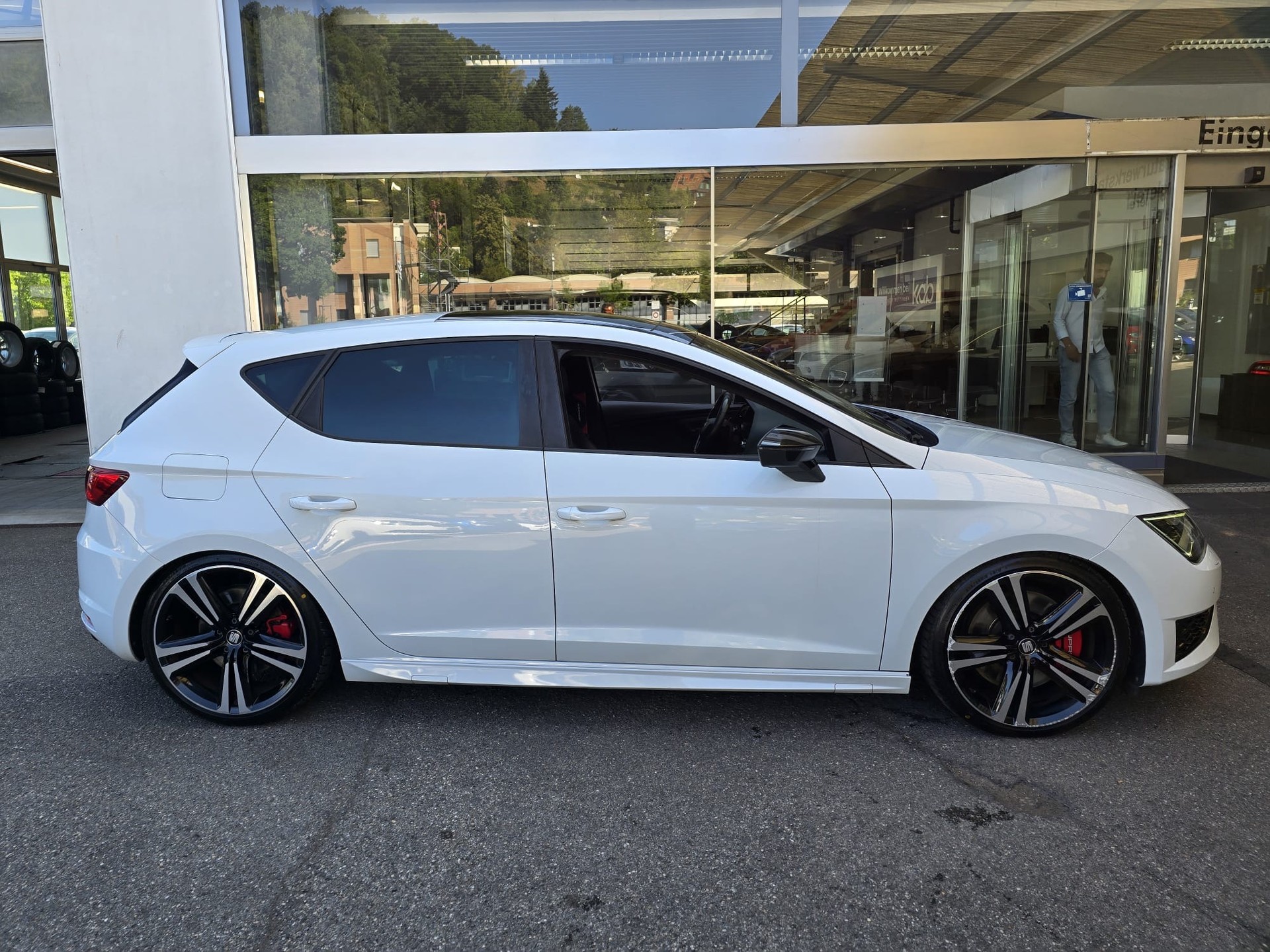 SEAT Leon 2.0 TSI Cupra 280 DSG-image-8
