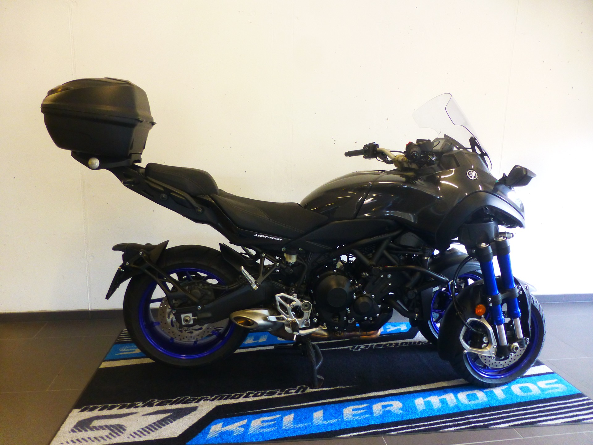 YAMAHA Niken-image-0