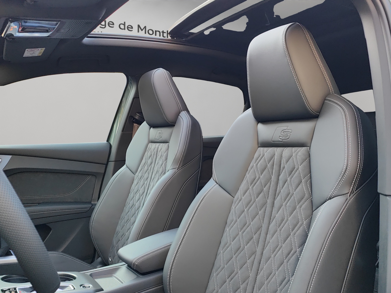 AUDI Q4 Sportback e-tron quattro performance Swiss Ski-image-9