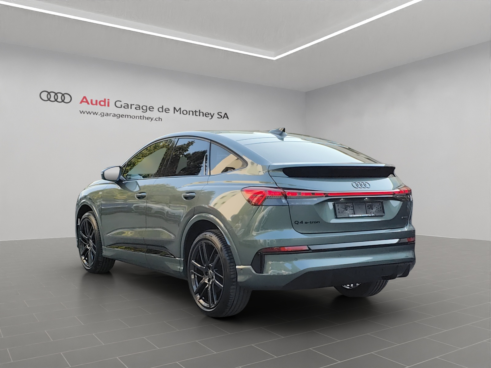 AUDI Q4 Sportback e-tron quattro performance Swiss Ski-image-2