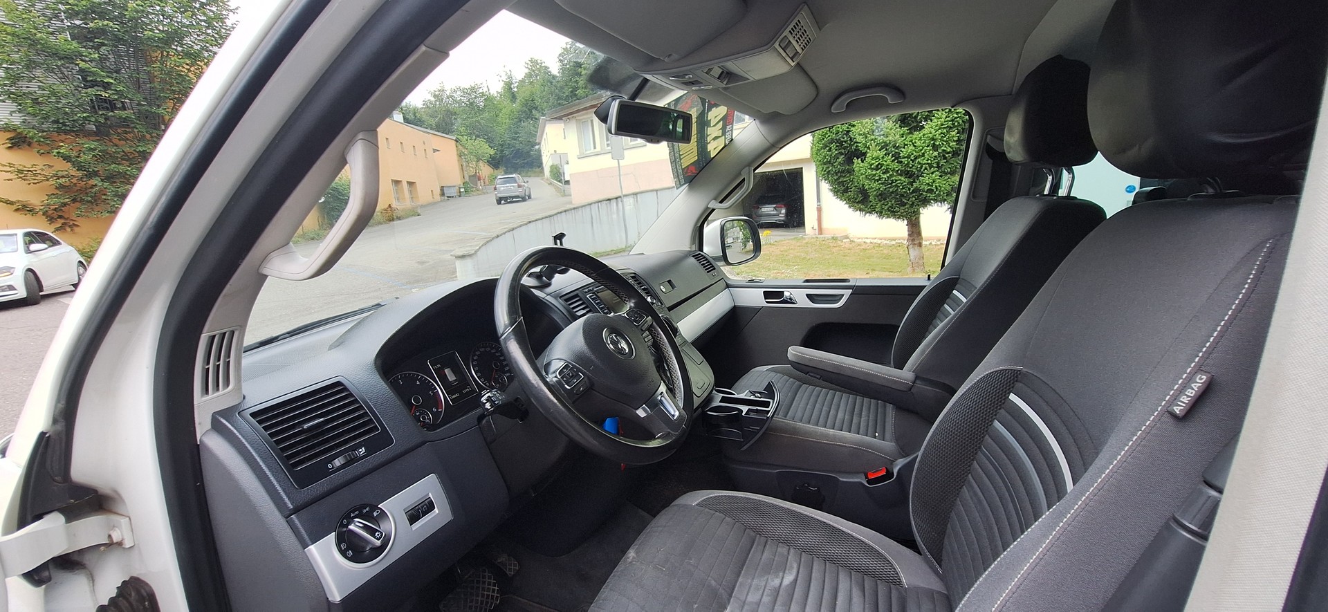 VW T5 Multivan 2.0 Bi-TDI CR Comfortline Cup 4Mot DSG-image-8
