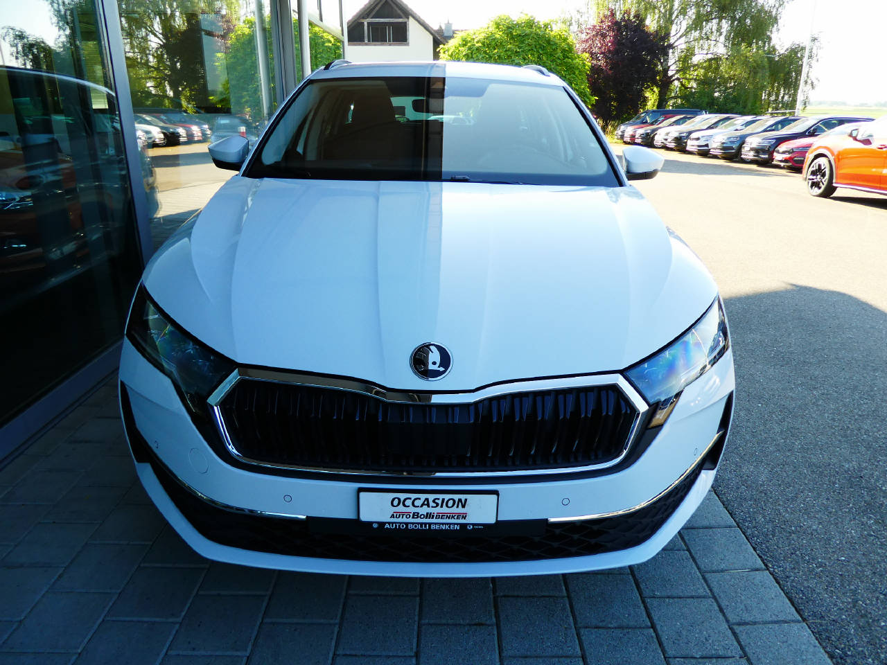 SKODA Octavia Combi 1.5 TSI Selection DSG-showroom-element-2