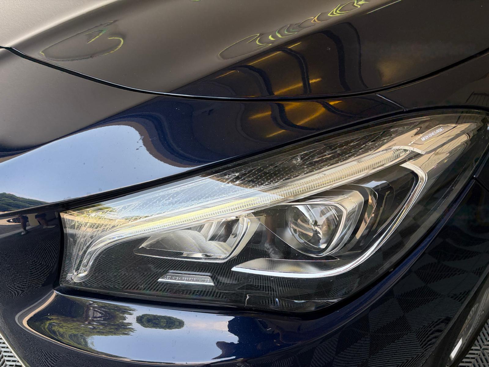 MERCEDES-BENZ CLA Shooting Brake 220 d Urban 4Matic 7G-DCT - Caméra de recul-showroom-element-1
