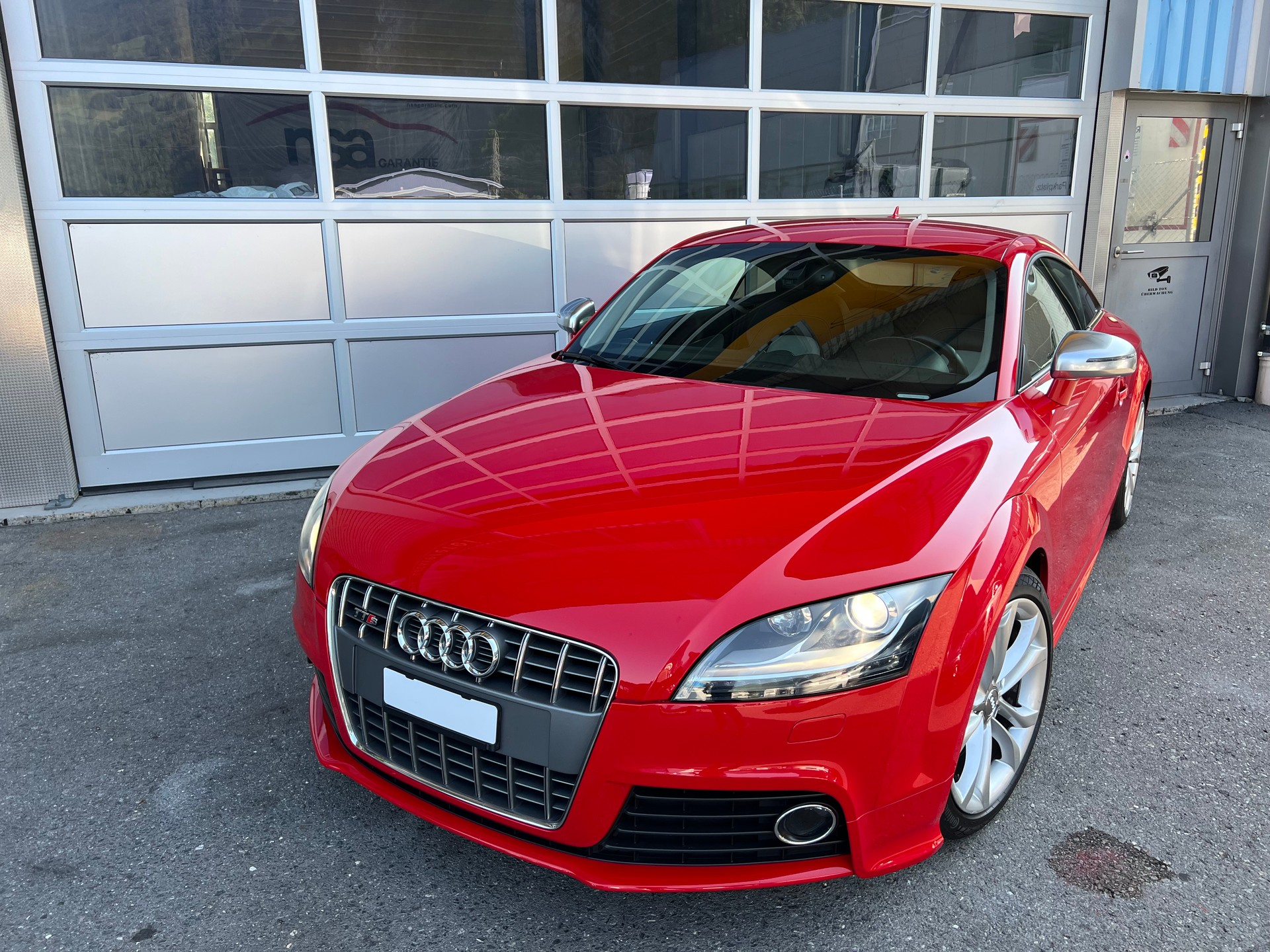 AUDI TTS Coupé 2.0 TFSI S- Line 4x4 S-tronic *** Navi * Leder * 8 fachbereift * mit frisch ab MFK ***-showroom-element-2