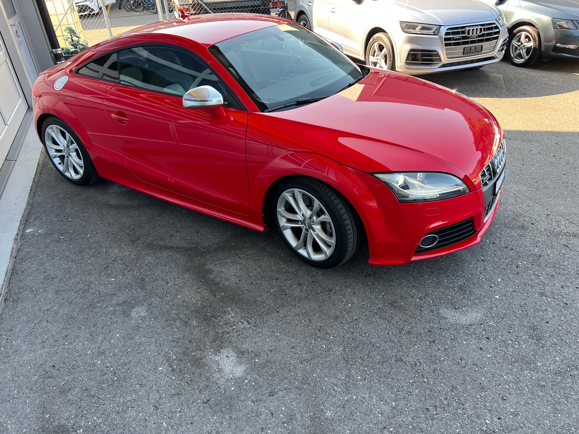 AUDI TTS Coupé 2.0 TFSI S- Line 4x4 S-tronic *** Navi * Leder * 8 fachbereift * mit frisch ab MFK ***-showroom-element-3