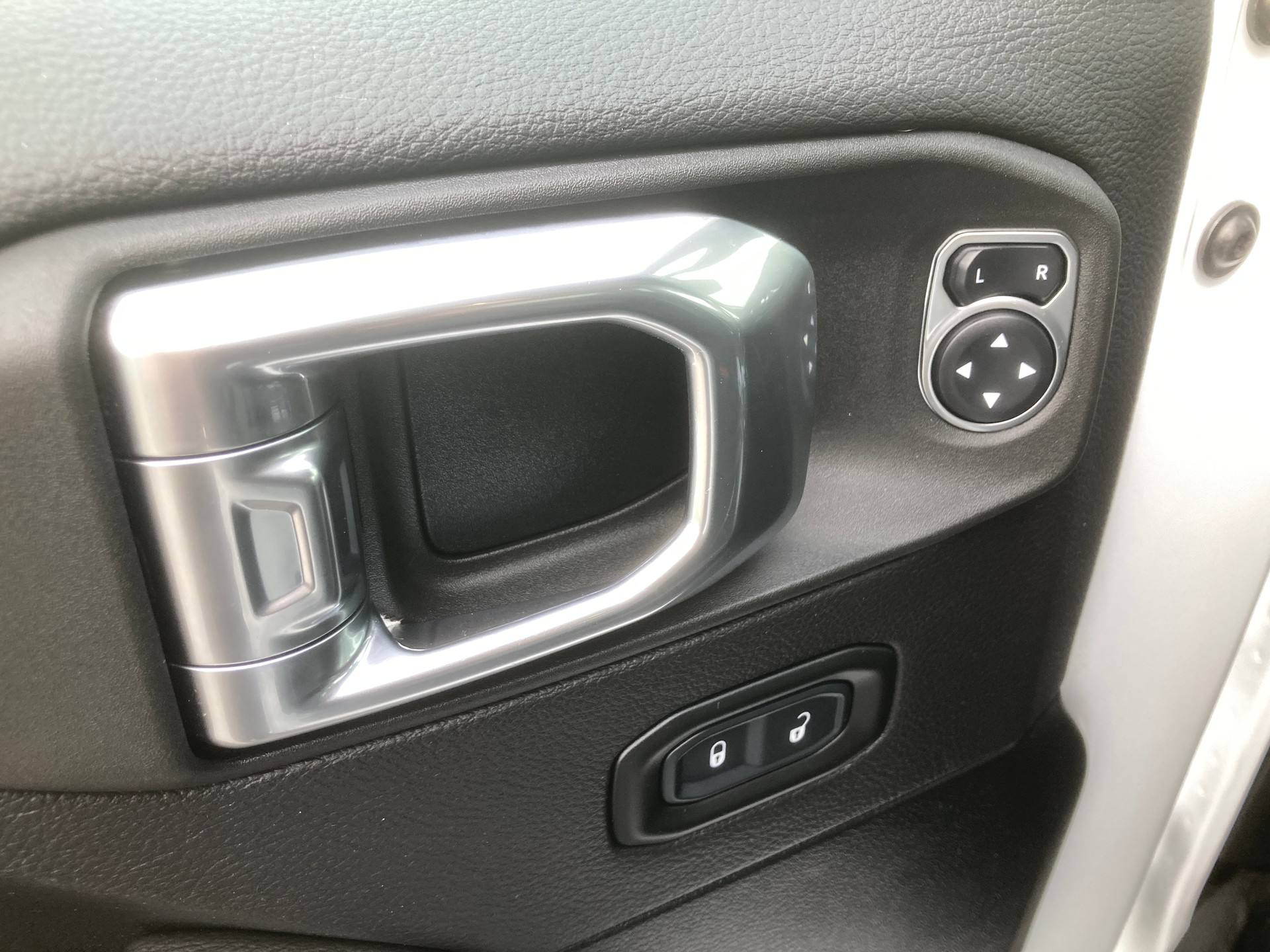 JEEP Wrangler 2.0 80TH Anniversary Automatic-image-14