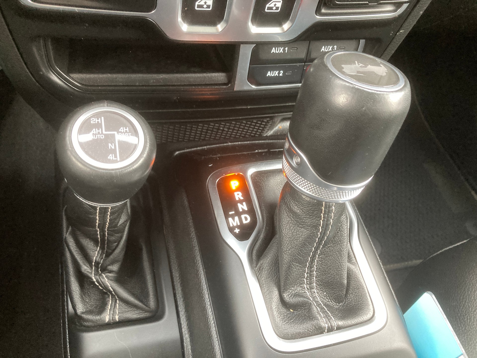 JEEP Wrangler 2.0 80TH Anniversary Automatic-image-18