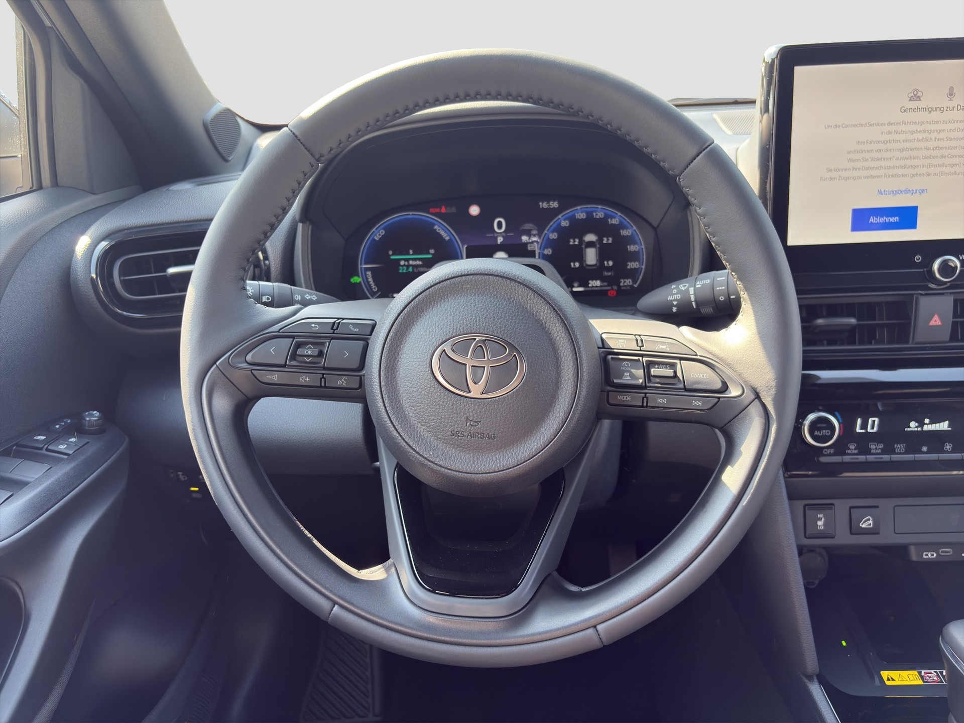 TOYOTA Yaris Cross 1.5 Premium AWDi e-CVT-image-8