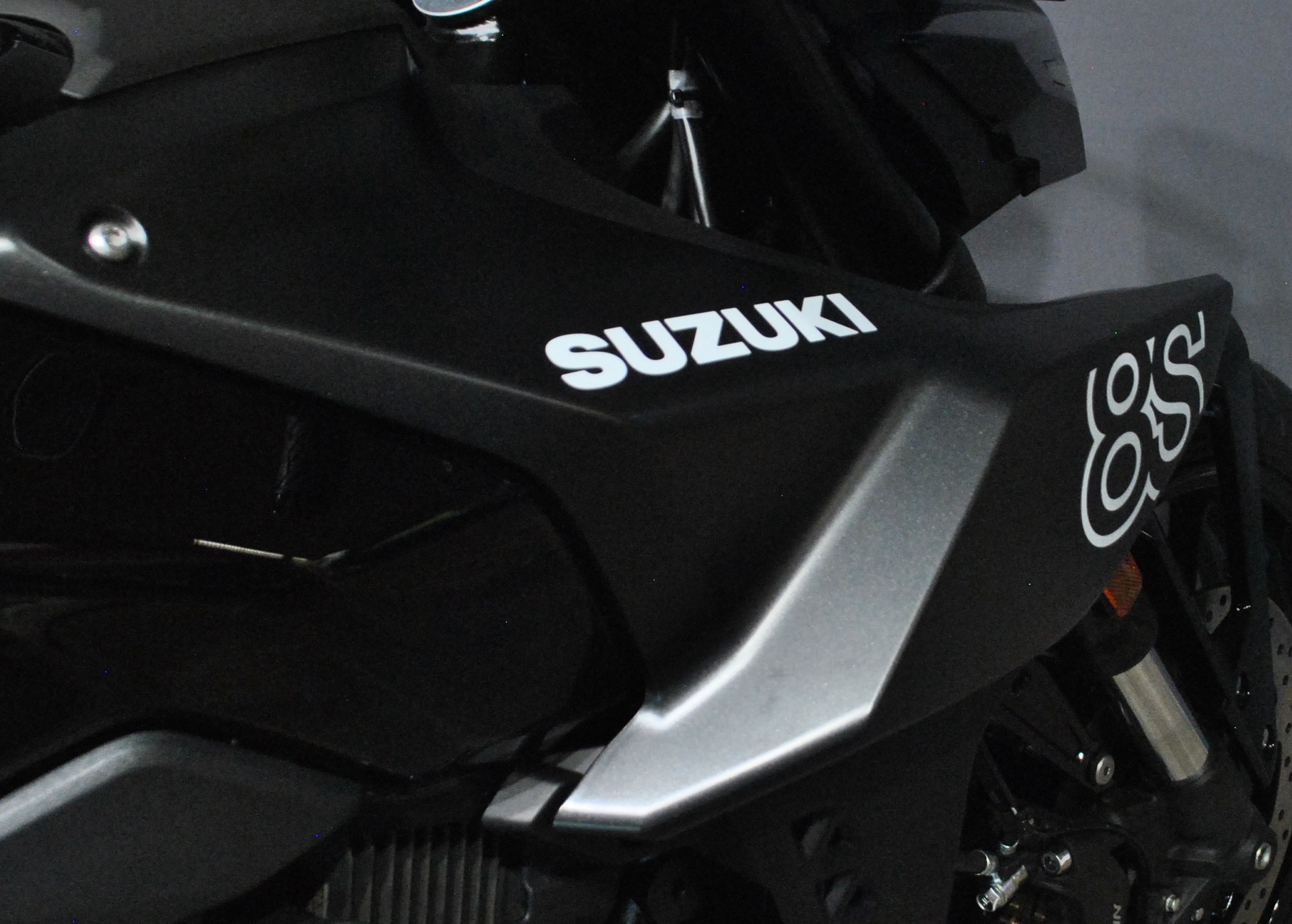 SUZUKI GSX 8 S (35kW)-image-5