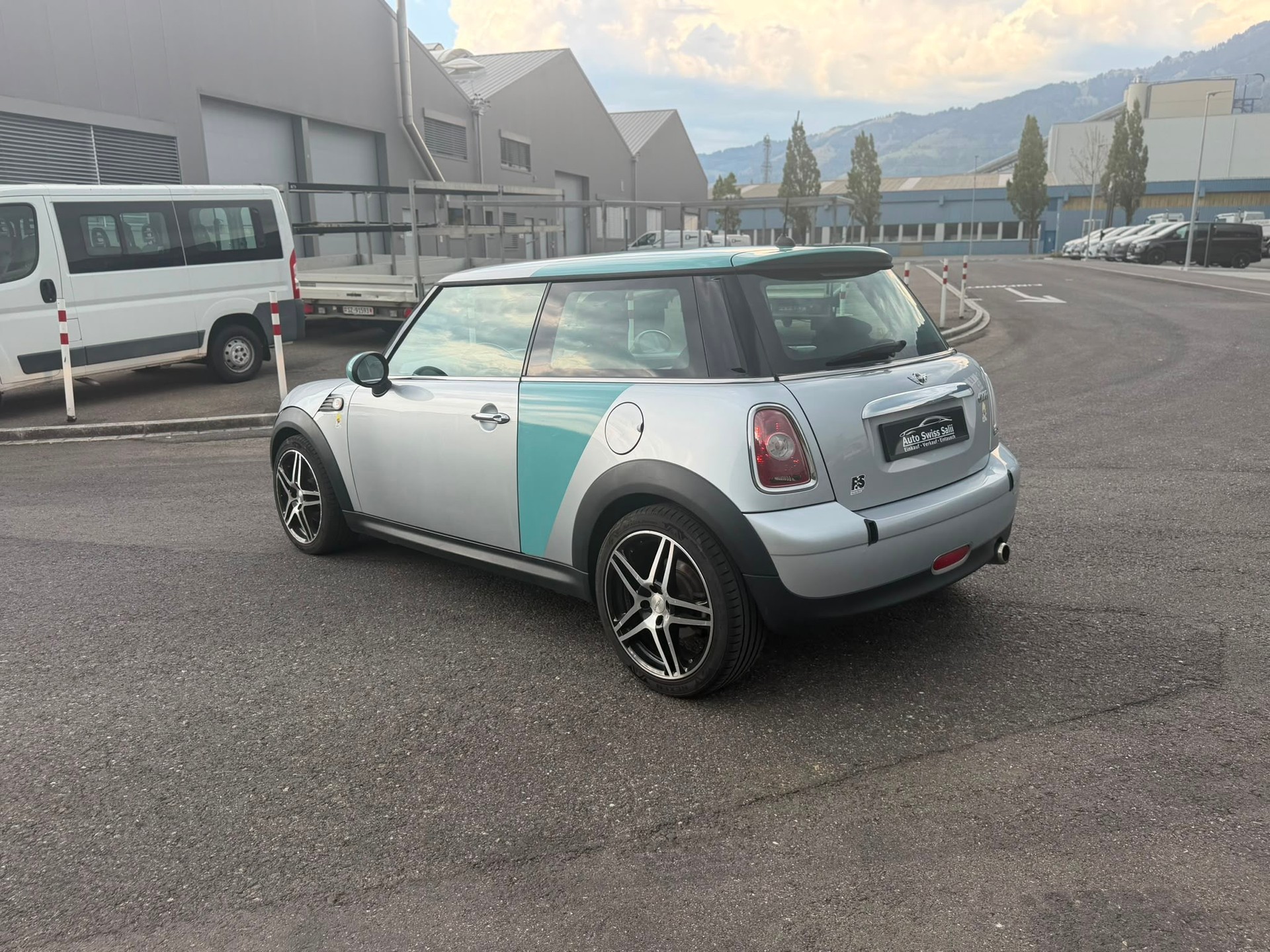 MINI Cooper-image-4