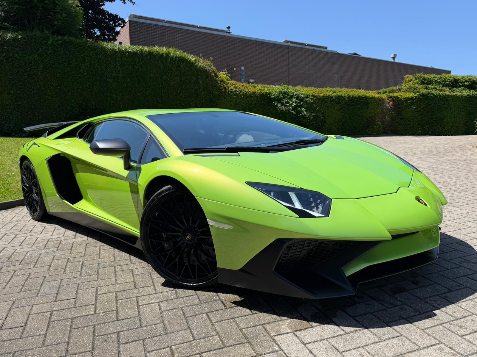 LAMBORGHINI Aventador LP750-4 Superveloce Coupé E-Gear