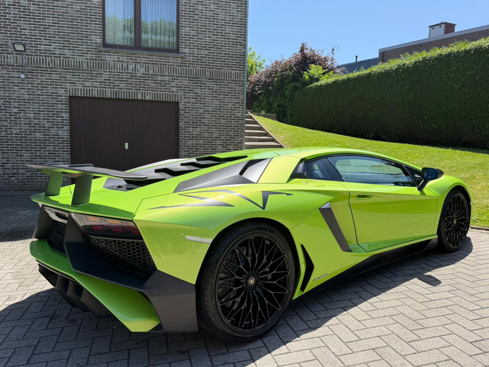 LAMBORGHINI Aventador LP750-4 Superveloce Coupé E-Gear-showroom-element-1