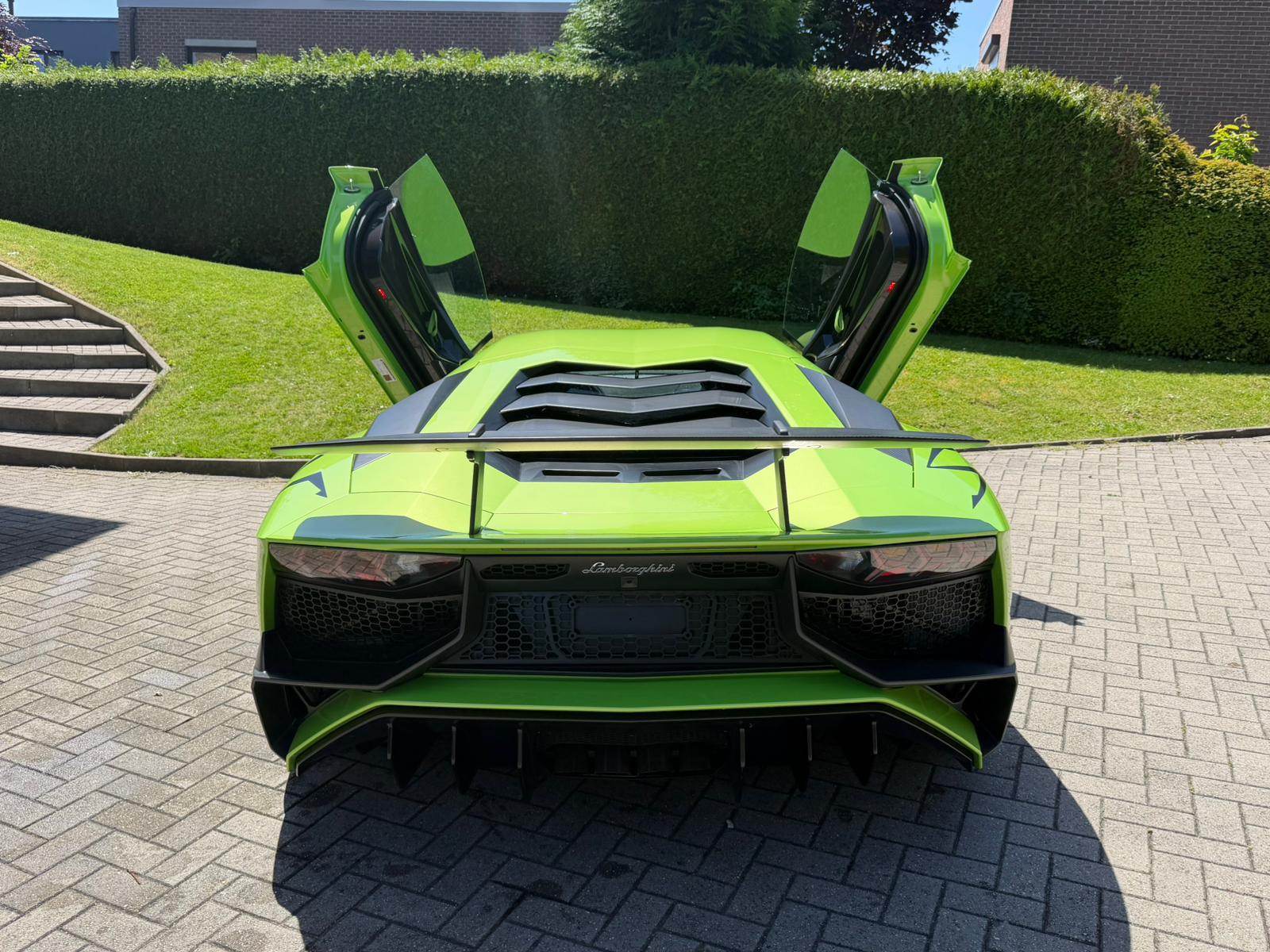 LAMBORGHINI Aventador LP750-4 Superveloce Coupé E-Gear-image-9