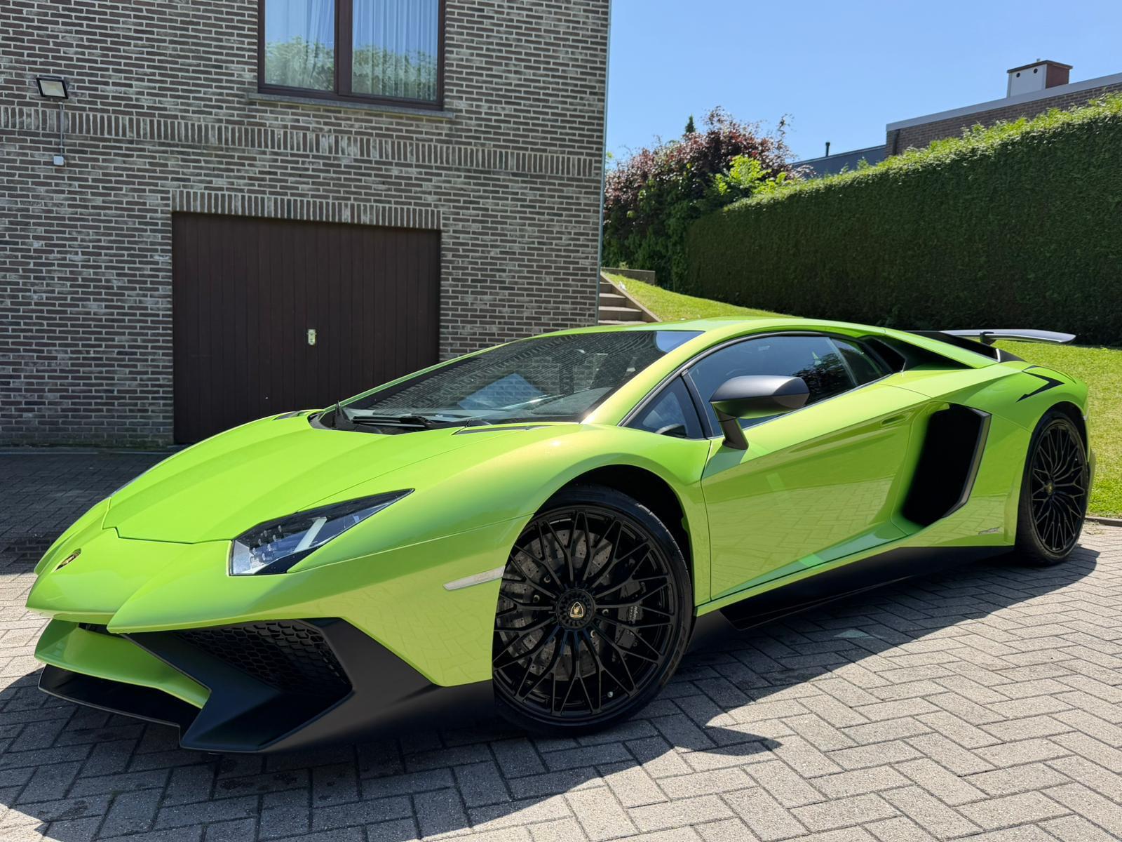 LAMBORGHINI Aventador LP750-4 Superveloce Coupé E-Gear-showroom-element-3