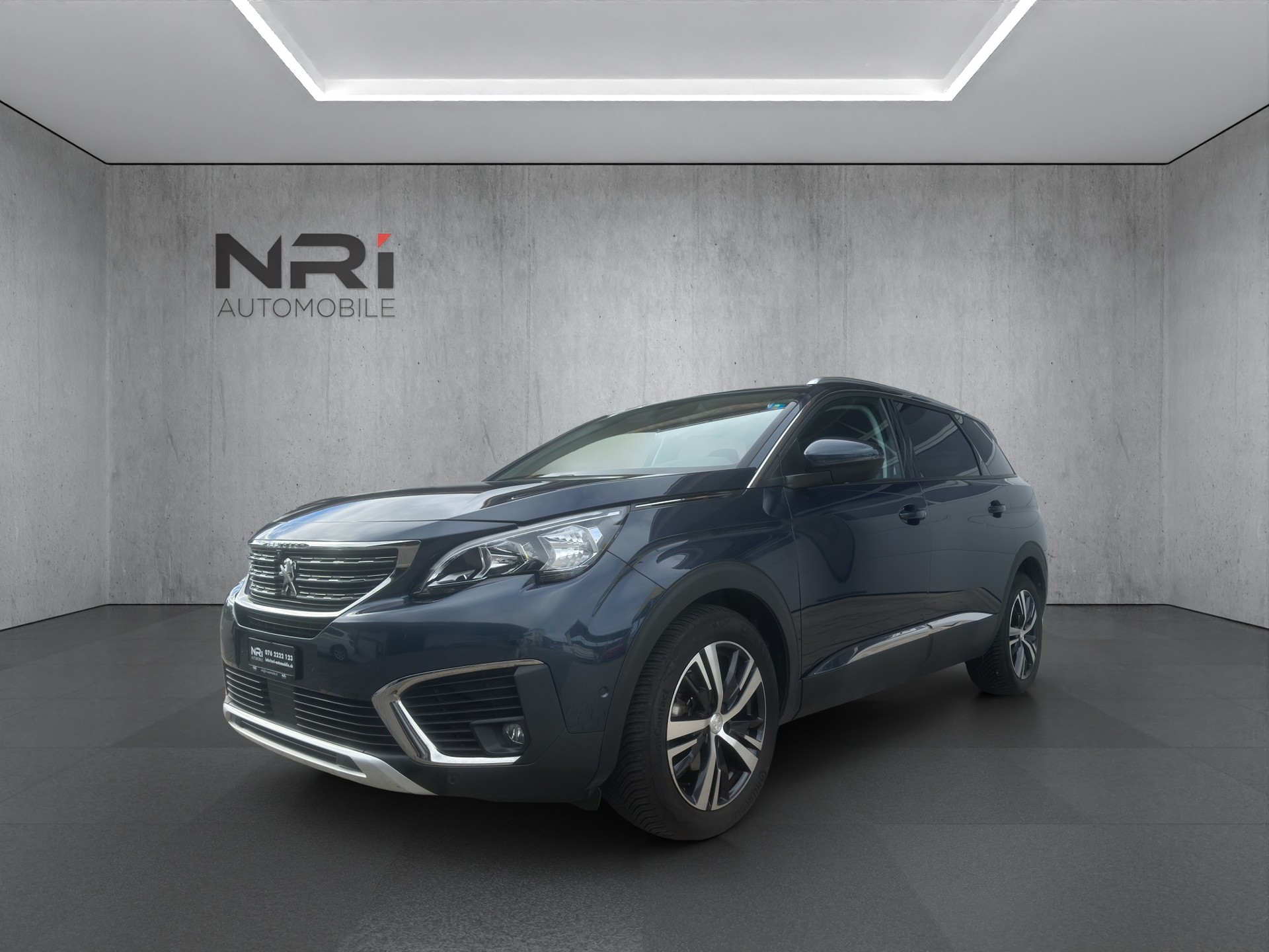 PEUGEOT 5008 1.5 BlueHDi Allure