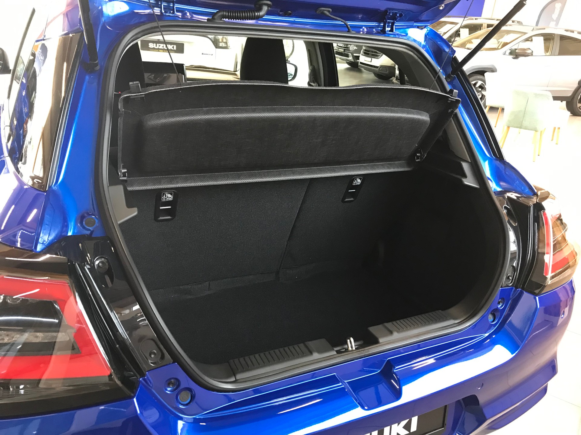SUZUKI 1.2 Compact Top Hybrid-image-6