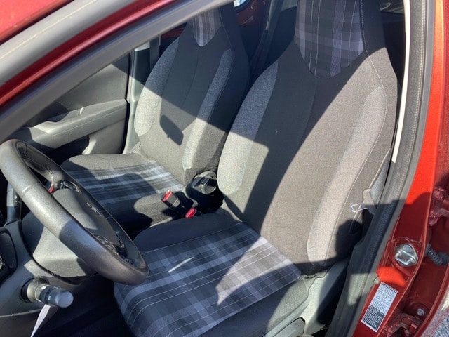 PEUGEOT 108 e-1.0 VTi Stop&Start Allure Top-image-3
