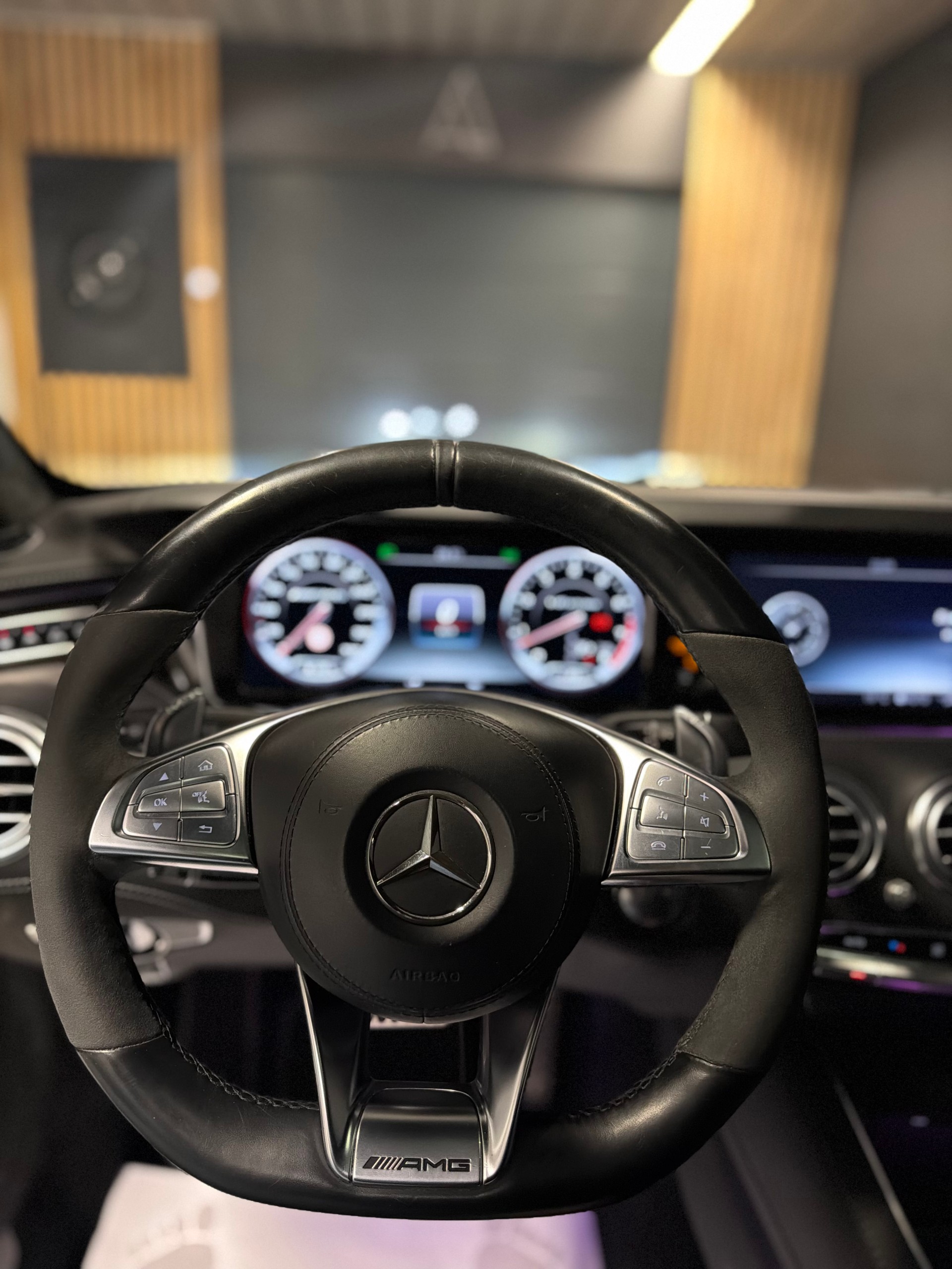 MERCEDES-BENZ S 63 AMG Coupé 4Matic Speedshift MCT BRABUS 650PS-image-19