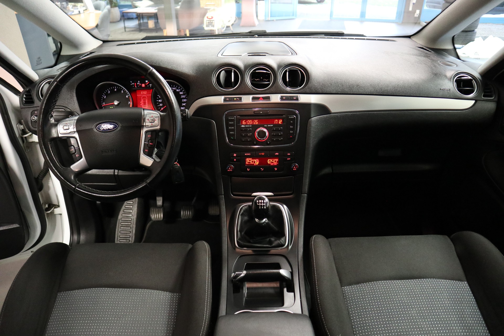 FORD S-Max 1.6 EcoB SCTi Knie Ed. S/S-image-12