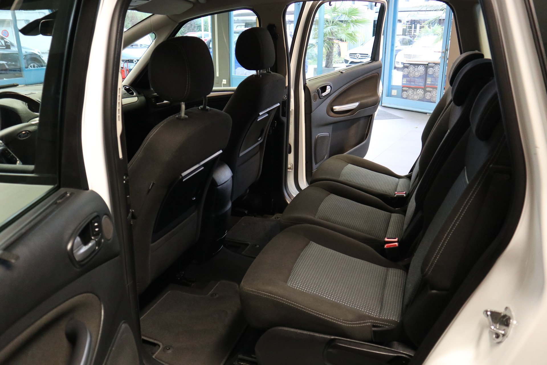 FORD S-Max 1.6 EcoB SCTi Knie Ed. S/S-image-9