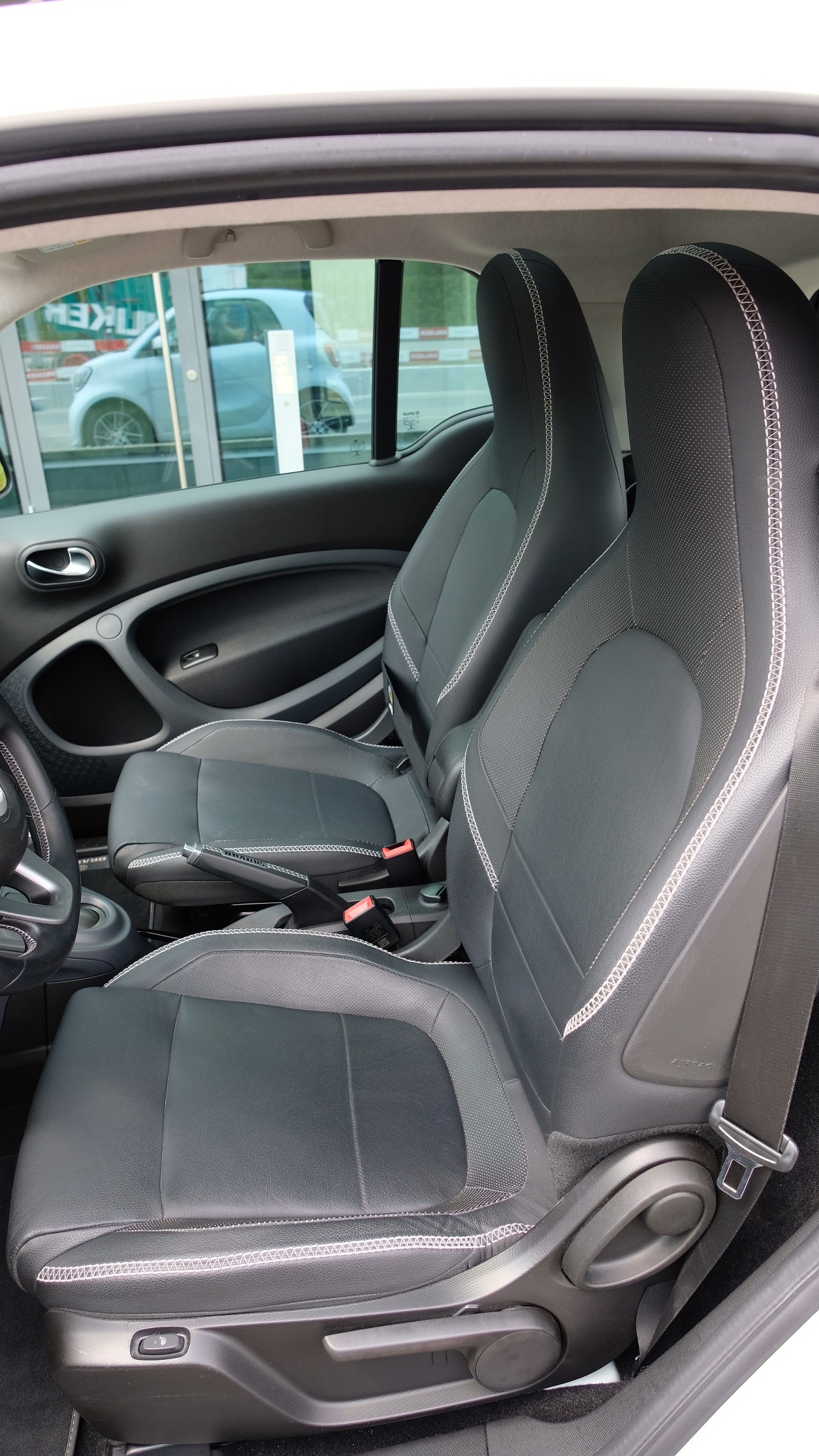 SMART 0.9 Brabus Xclusive twinamic-image-11