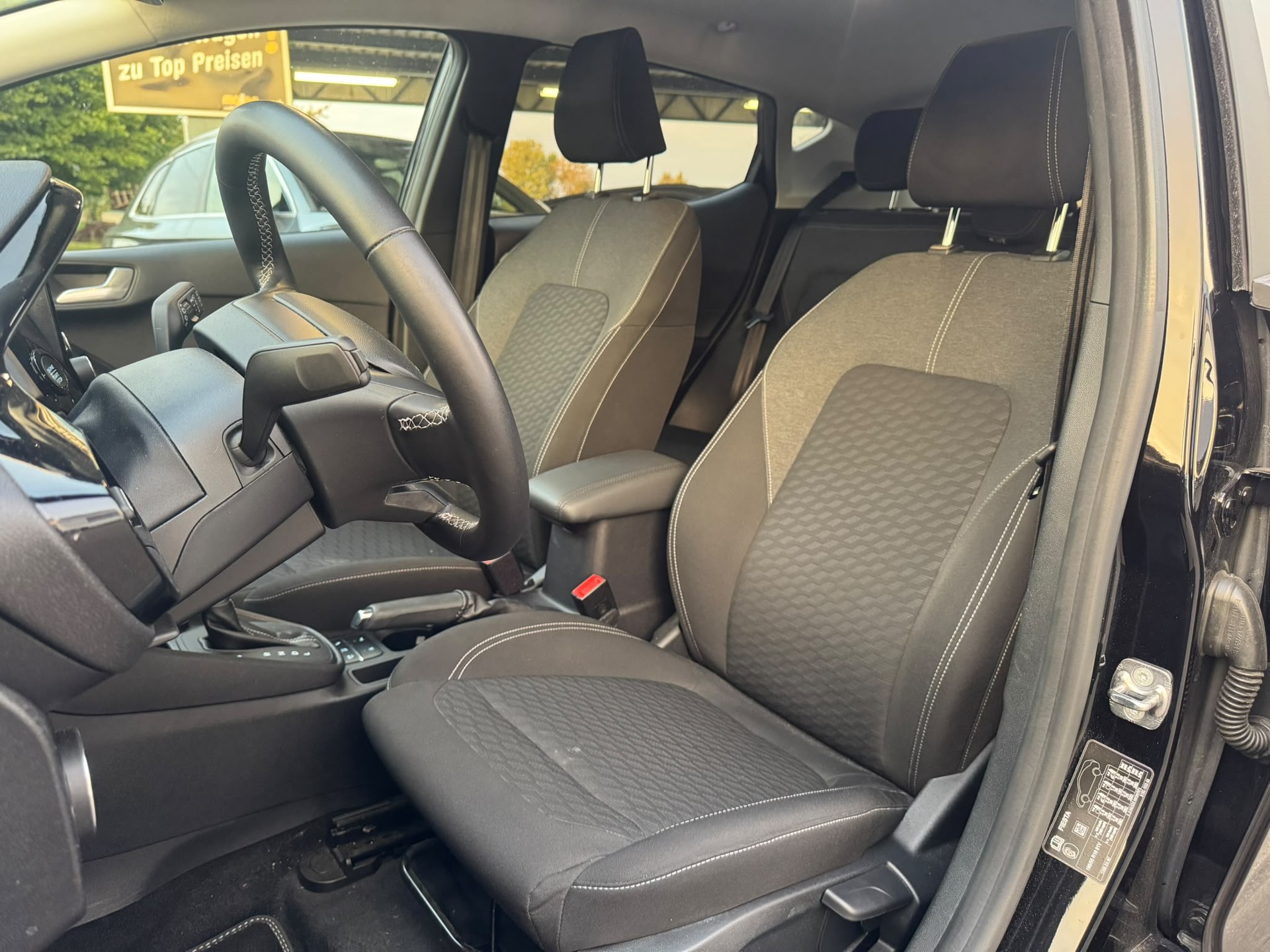 FORD Fiesta 1.0 SCTi MHEV Titanium X Automat-image-13