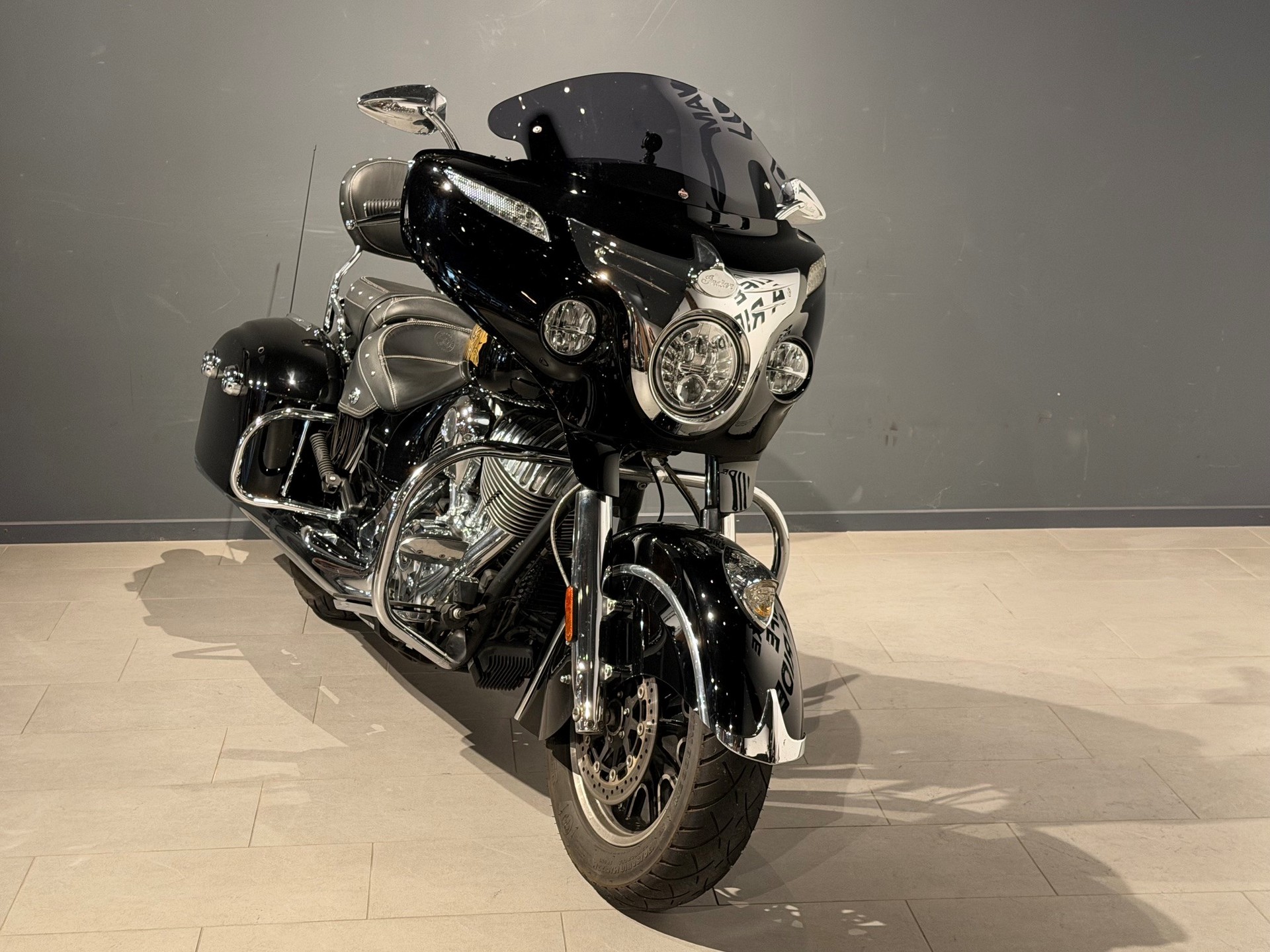 INDIAN Chieftain-image-1