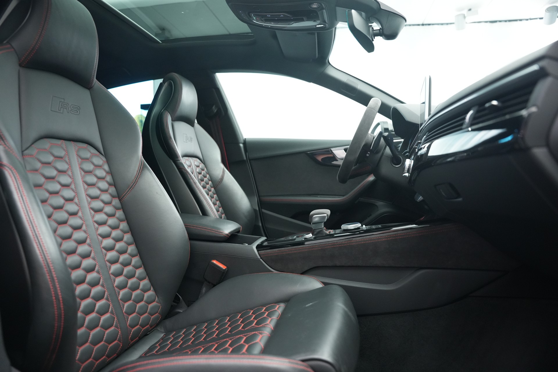 AUDI RS5 Sportback 2.9 TFSI quattro tiptronic *CH-Fahrzeug*-image-12