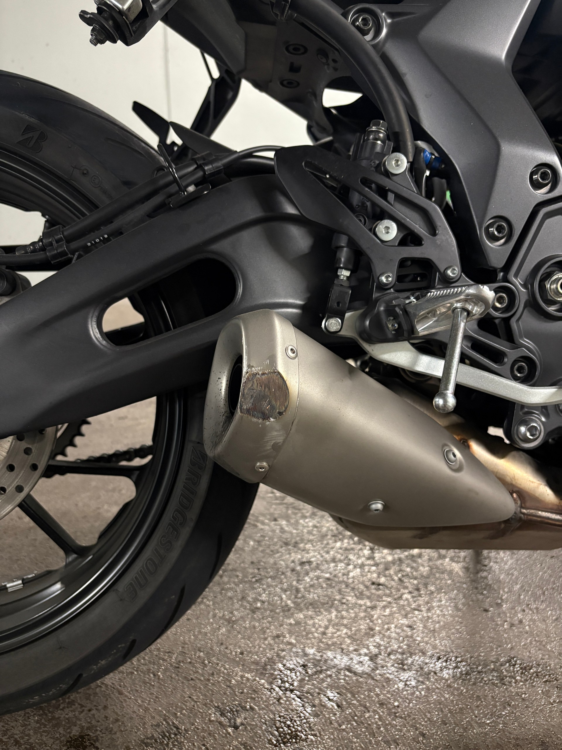 YAMAHA YZF-R7 (35kW)-image-6