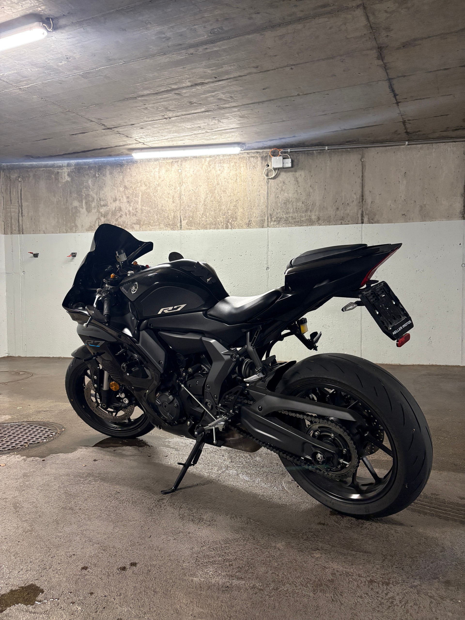 YAMAHA YZF-R7 (35kW)-image-2