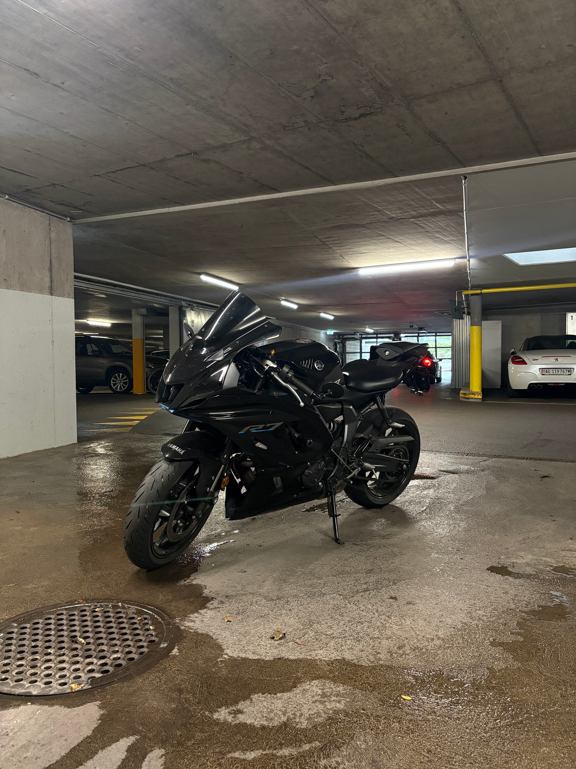 YAMAHA YZF-R7 (35kW)-image-3