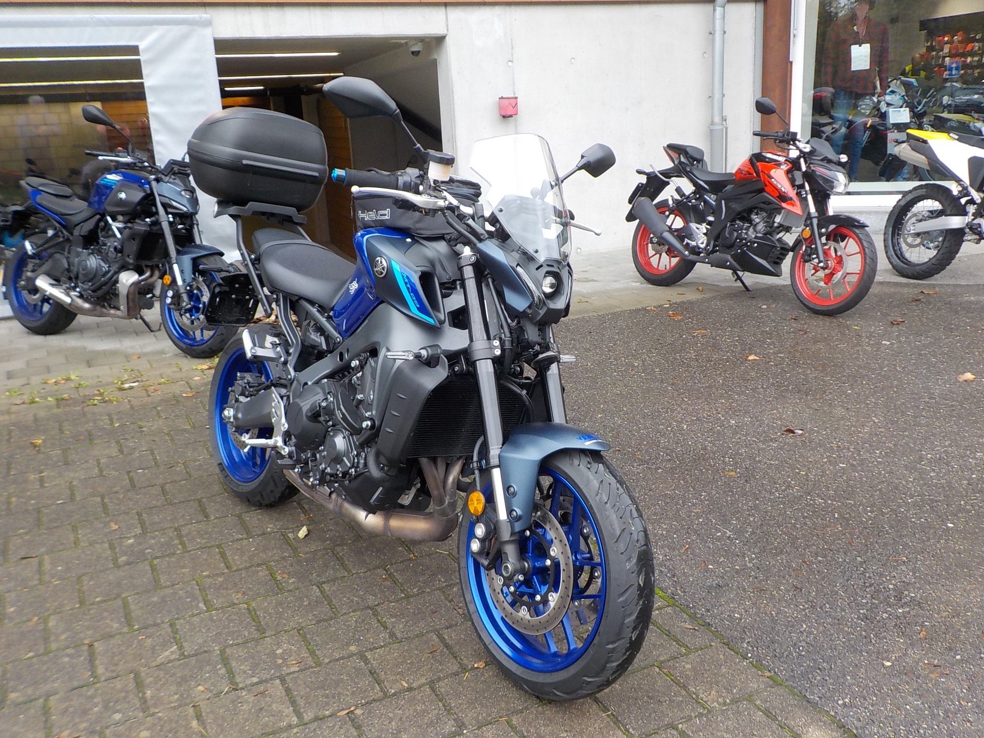 YAMAHA MT-09-image-1