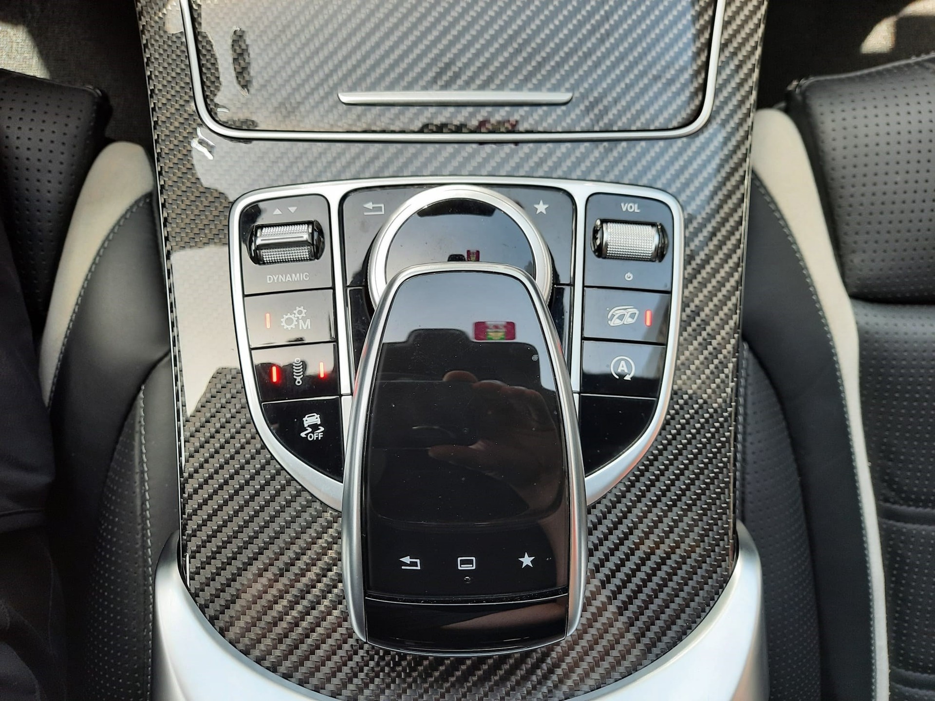 MERCEDES-BENZ C 63 S AMG Speedshift-image-15
