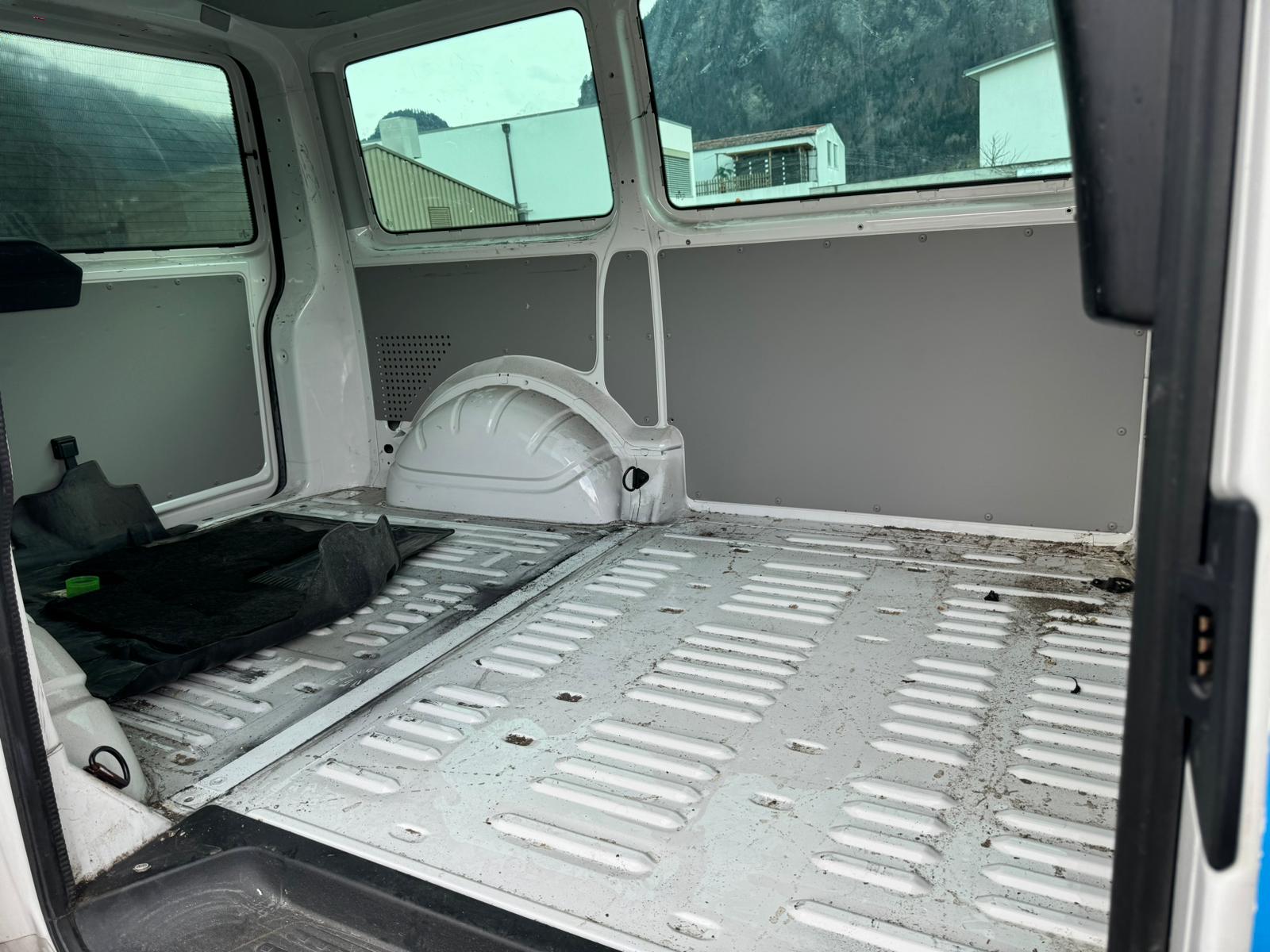 VW T6 2.0 TDI 4Motion-image-4